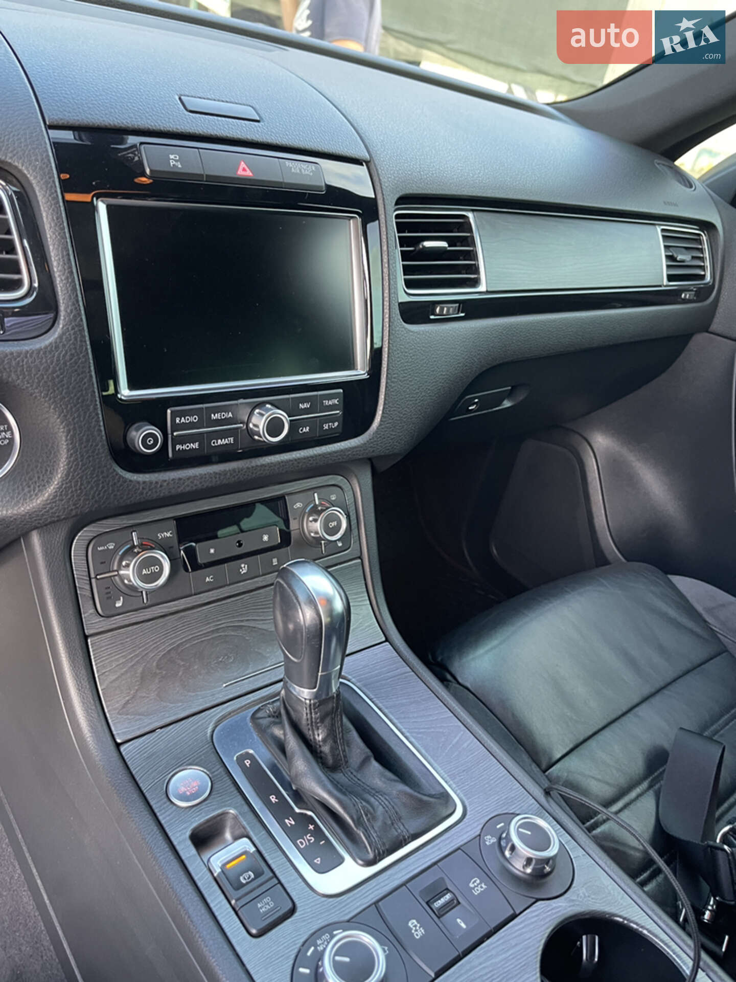 Volkswagen Touareg 2012 VIN WVGZZZ7PZDD013401 фото оголошення 19 з 28