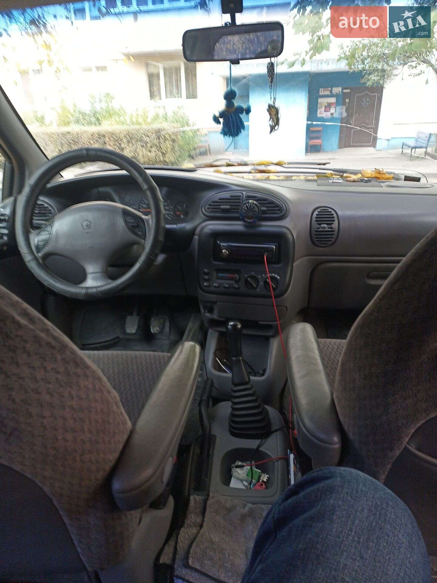 Chrysler Voyager 1999 VIN 1C4GYN2M0XU111901 фото оголошення 16 з 16