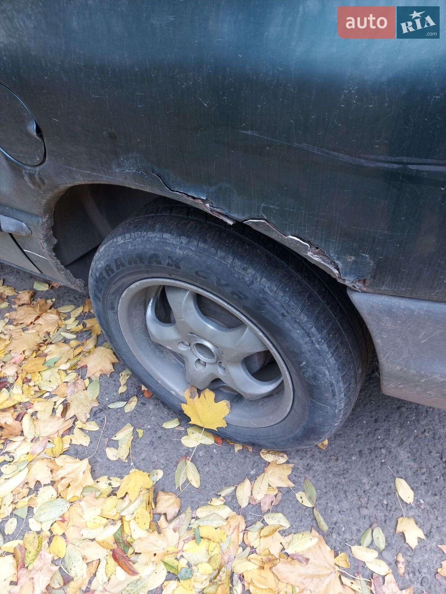 Chrysler Voyager 1999 VIN 1C4GYN2M0XU111901 фото оголошення 11 з 16