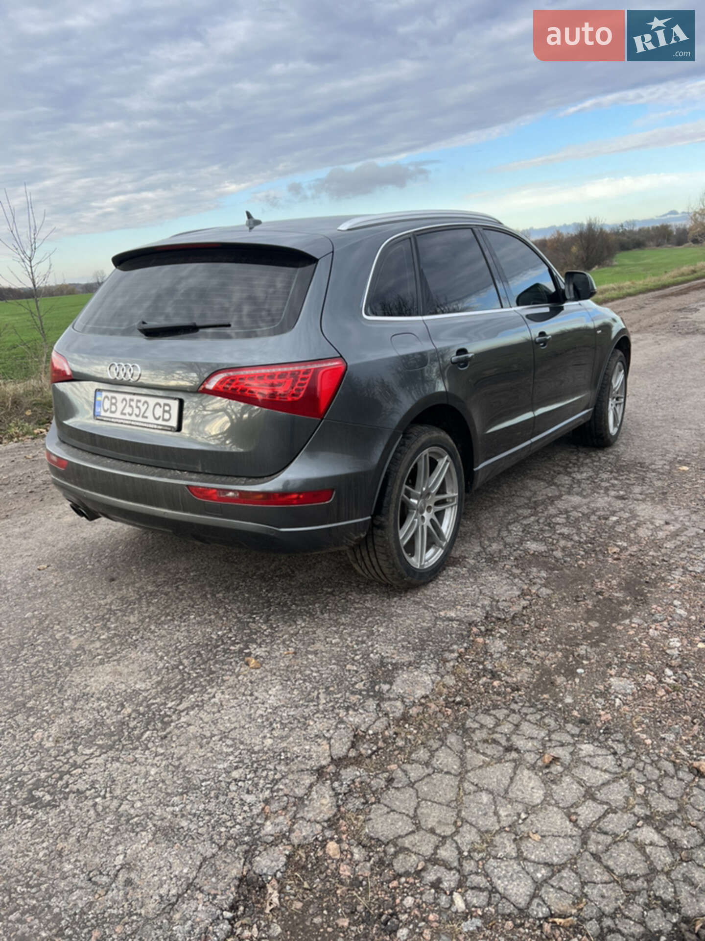 Audi Q5 2011 VIN WAUZZZ8R3CA062475 фото оголошення 9 з 14