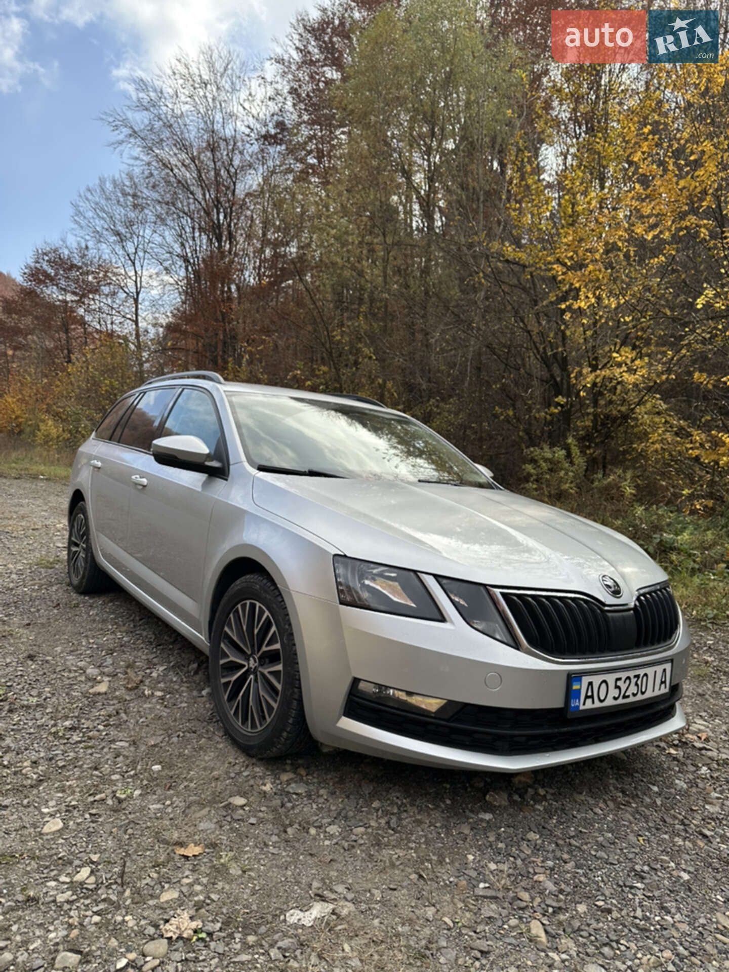 Skoda Octavia 2017 VIN TMBJG7NE8J0143146 фото оголошення 7 з 9