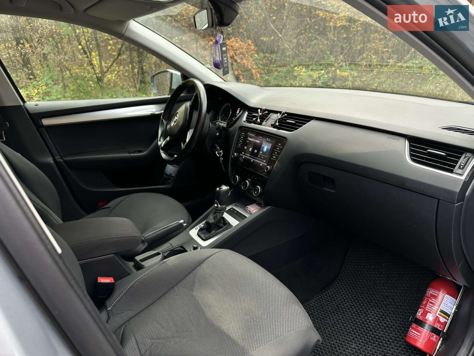 Skoda Octavia 2017 VIN TMBJG7NE8J0143146 фото оголошення 9 з 9