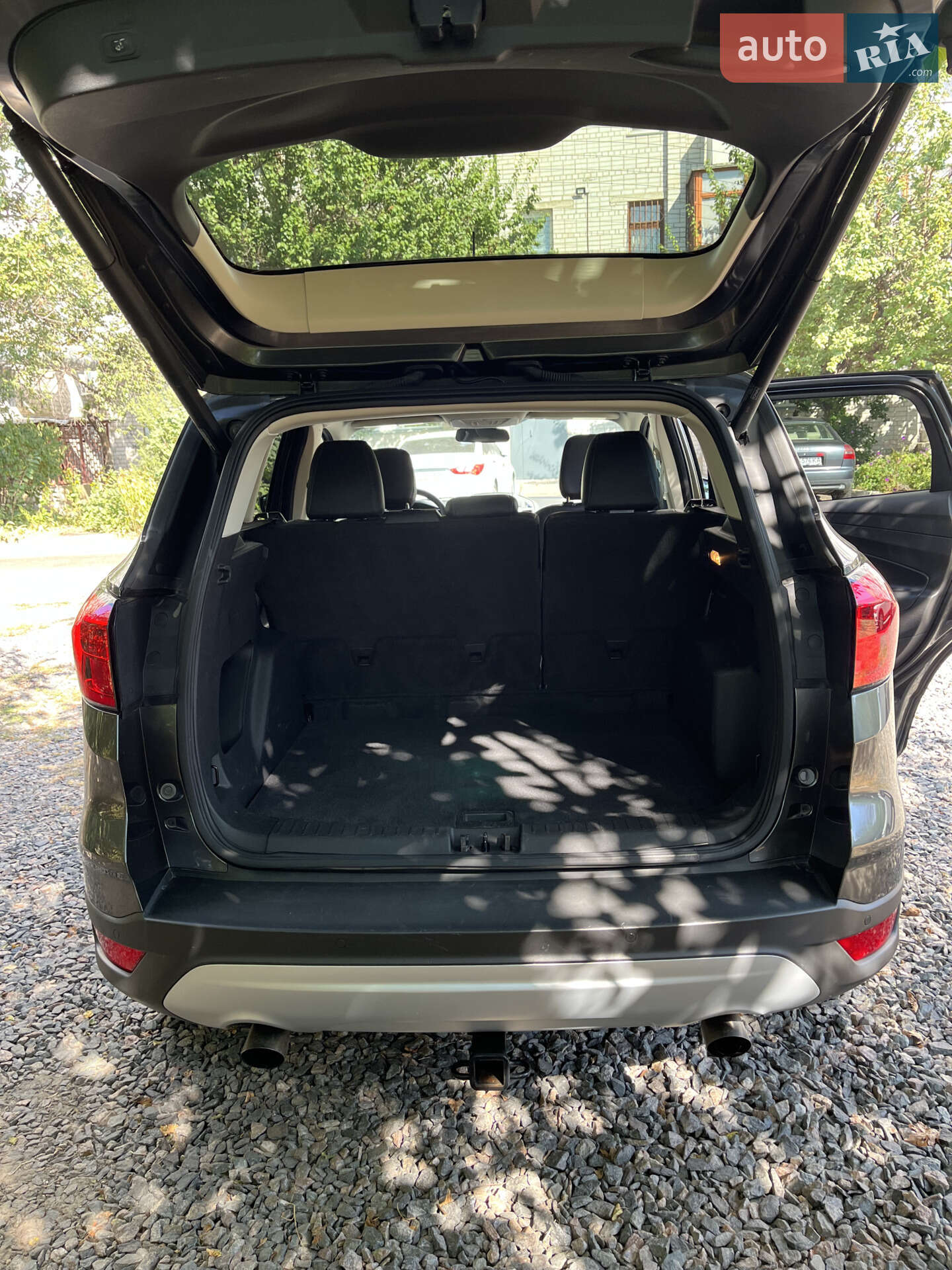 Ford Escape 2019 VIN 1FMCU9HD3KUB50401 фото оголошення 6 з 15