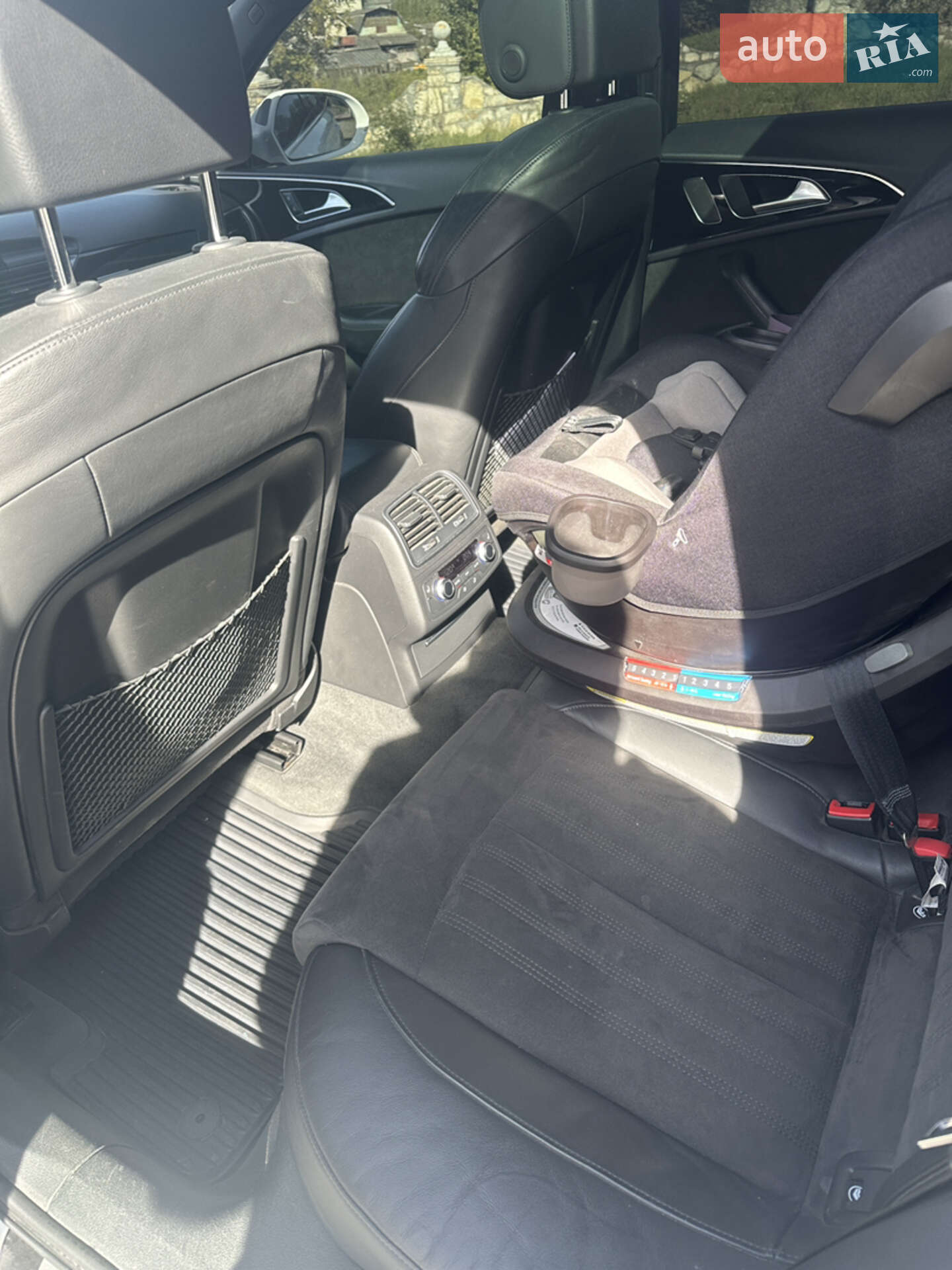 Audi A6 Allroad 2015 VIN WAUZZZ4G8GN075743 фото оголошення 24 з 35