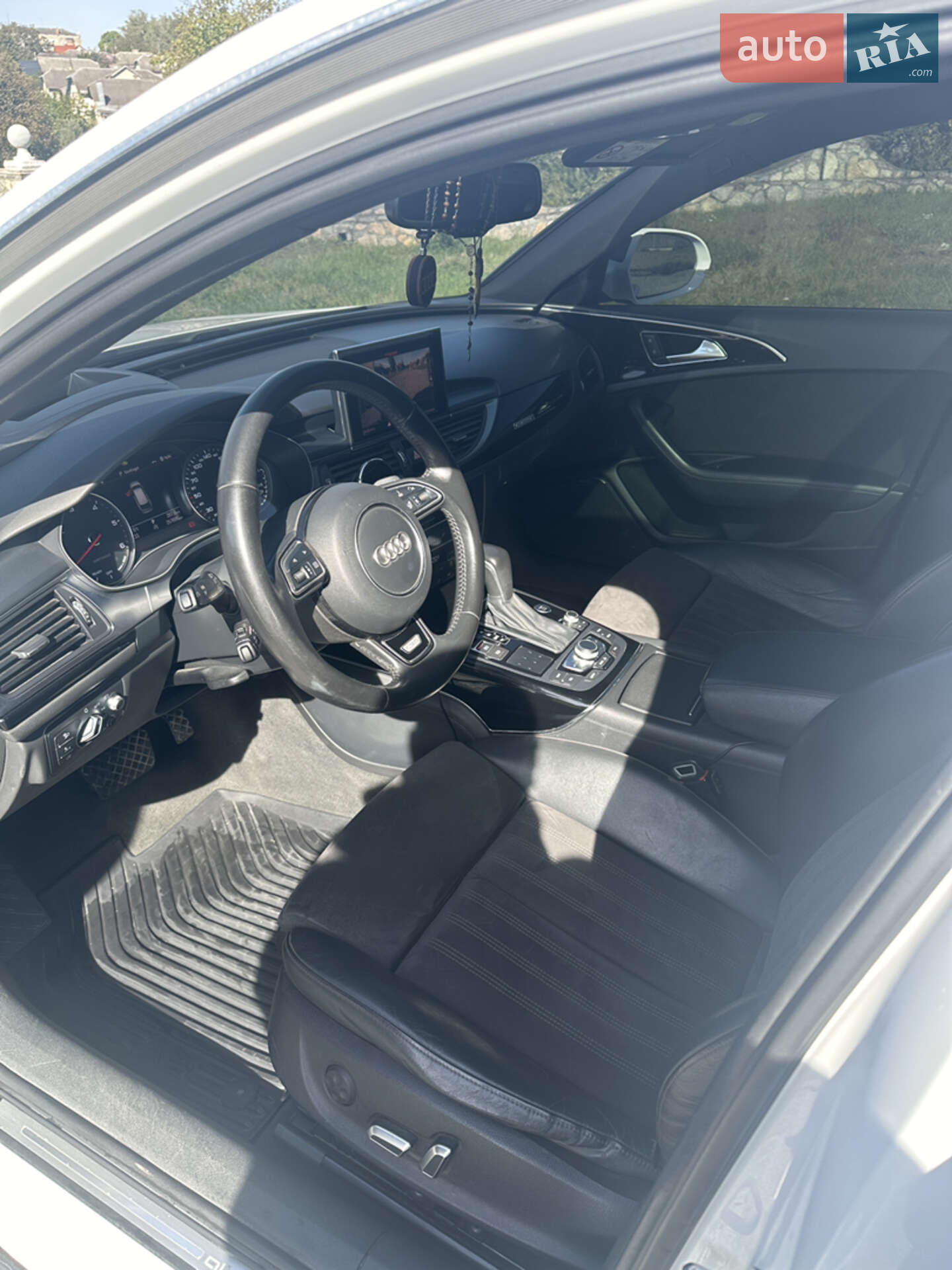 Audi A6 Allroad 2015 VIN WAUZZZ4G8GN075743 фото оголошення 27 з 35