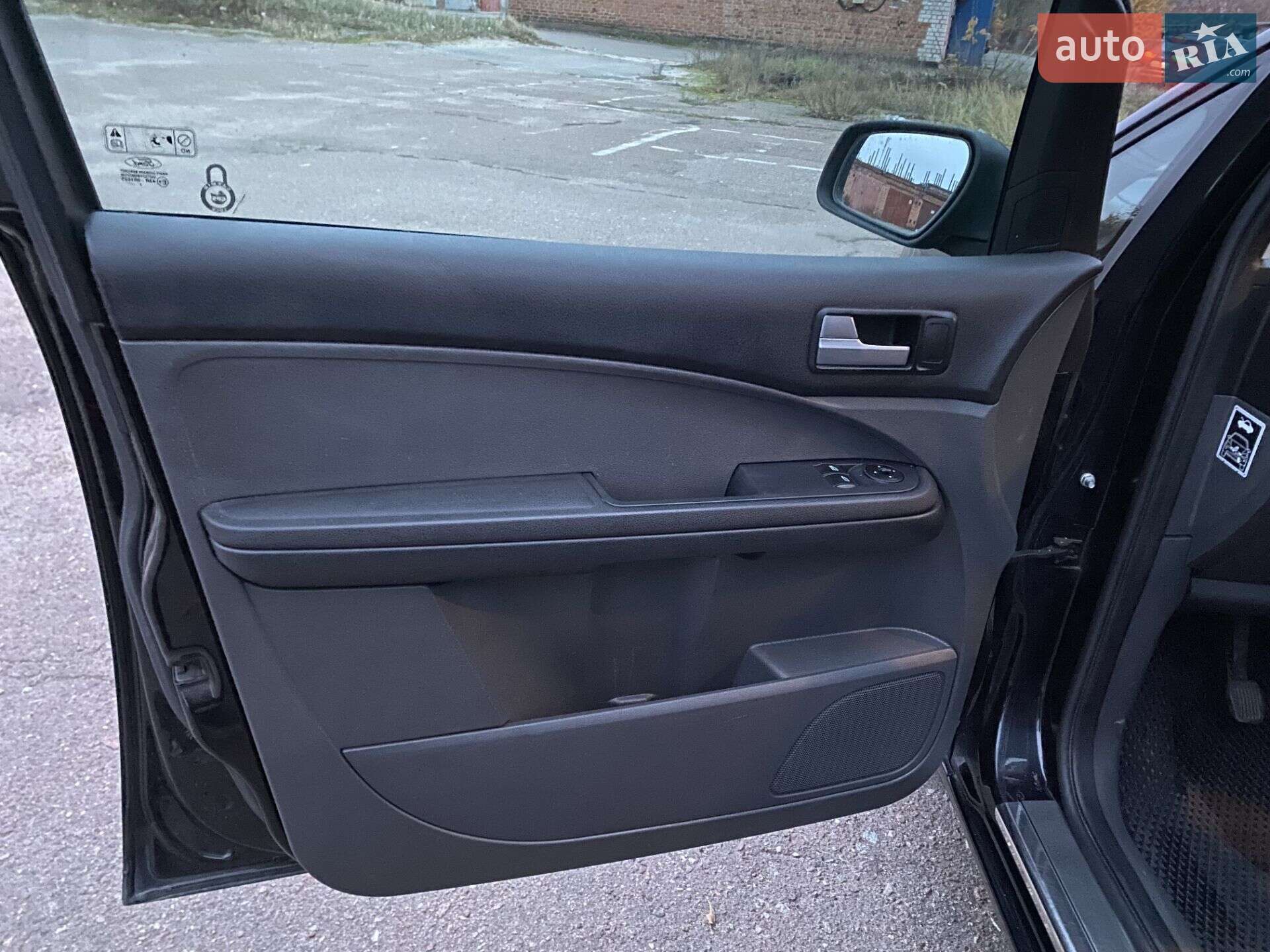 Ford C-Max 2003 VIN WF0MXXGCDM3U84042 фото оголошення 16 з 20