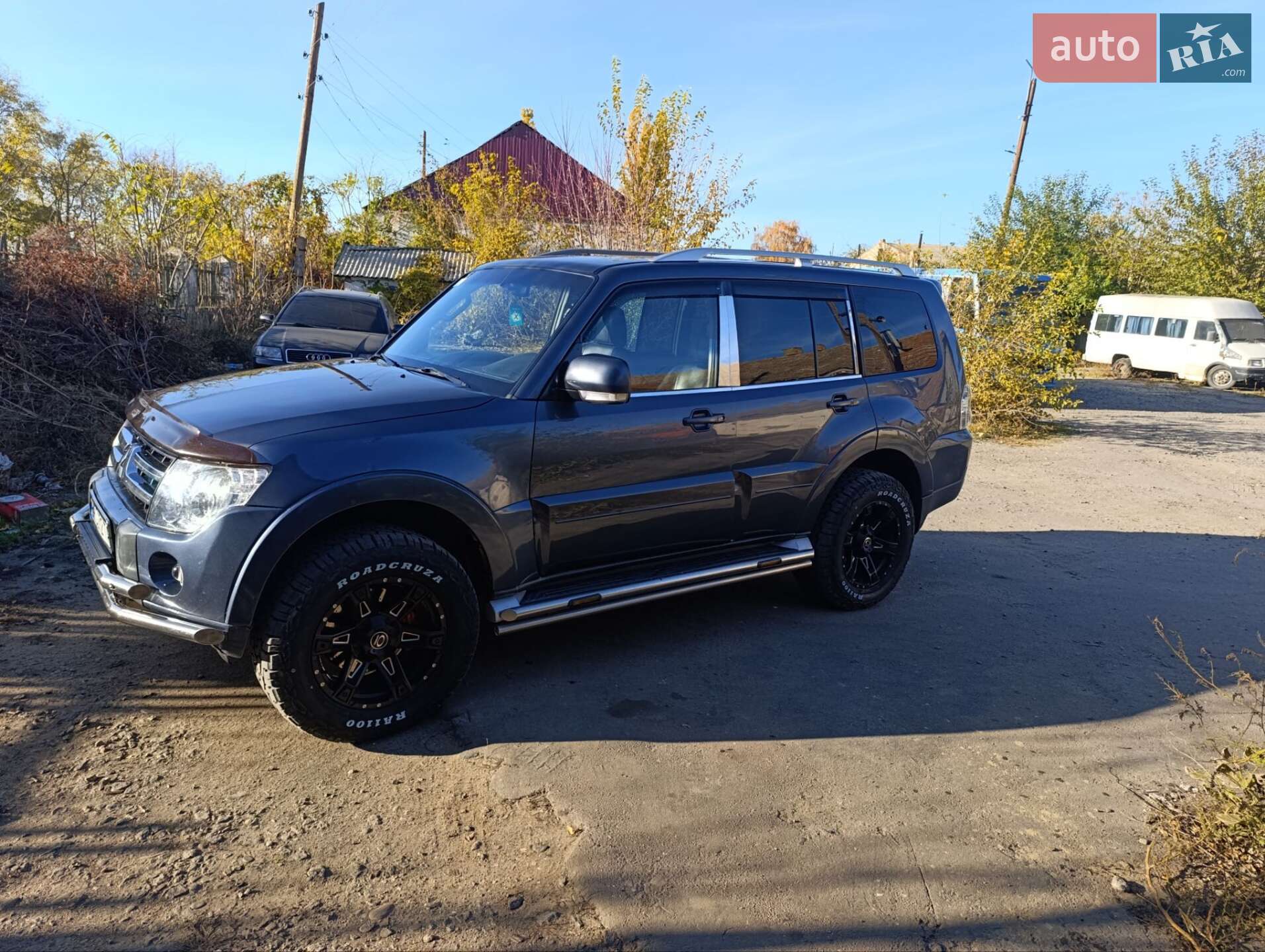 Mitsubishi Pajero 2007 VIN JMBLYV97W7J002489 фото оголошення 3 з 11