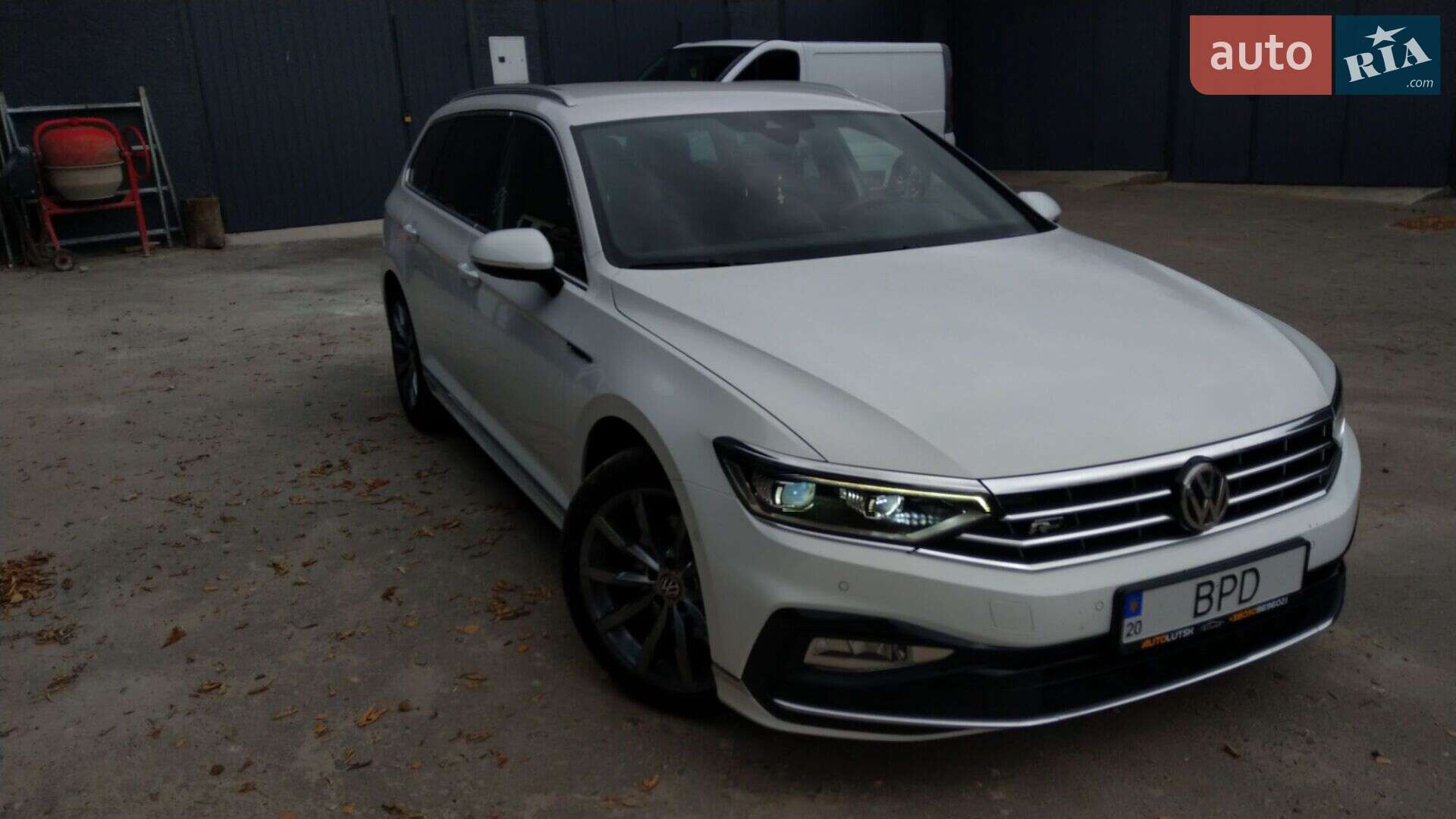 Volkswagen Passat 2020 VIN WVWZZZ3CZLE143007 фото оголошення 2 з 22