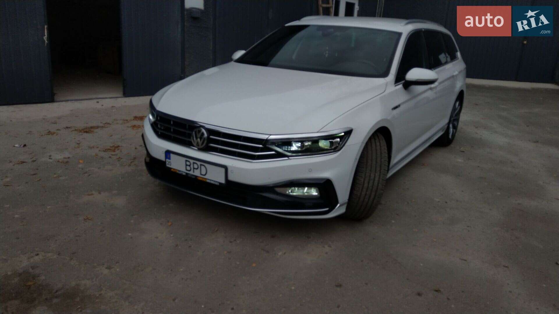 Volkswagen Passat 2020 VIN WVWZZZ3CZLE143007 фото оголошення 12 з 22