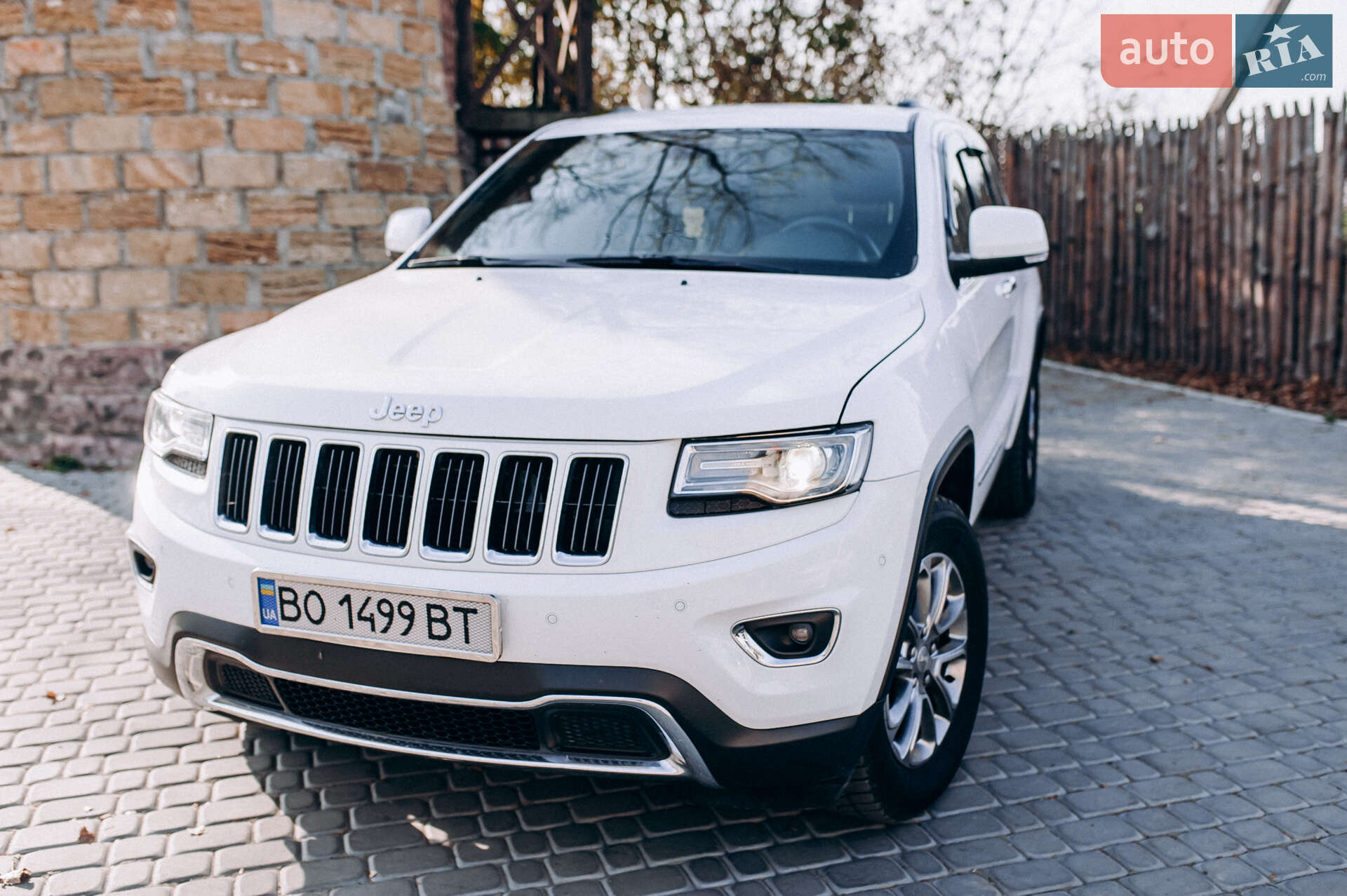 Jeep Grand Cherokee 2014 VIN 1C4RJFBM4EC429638 фото оголошення 2 з 23