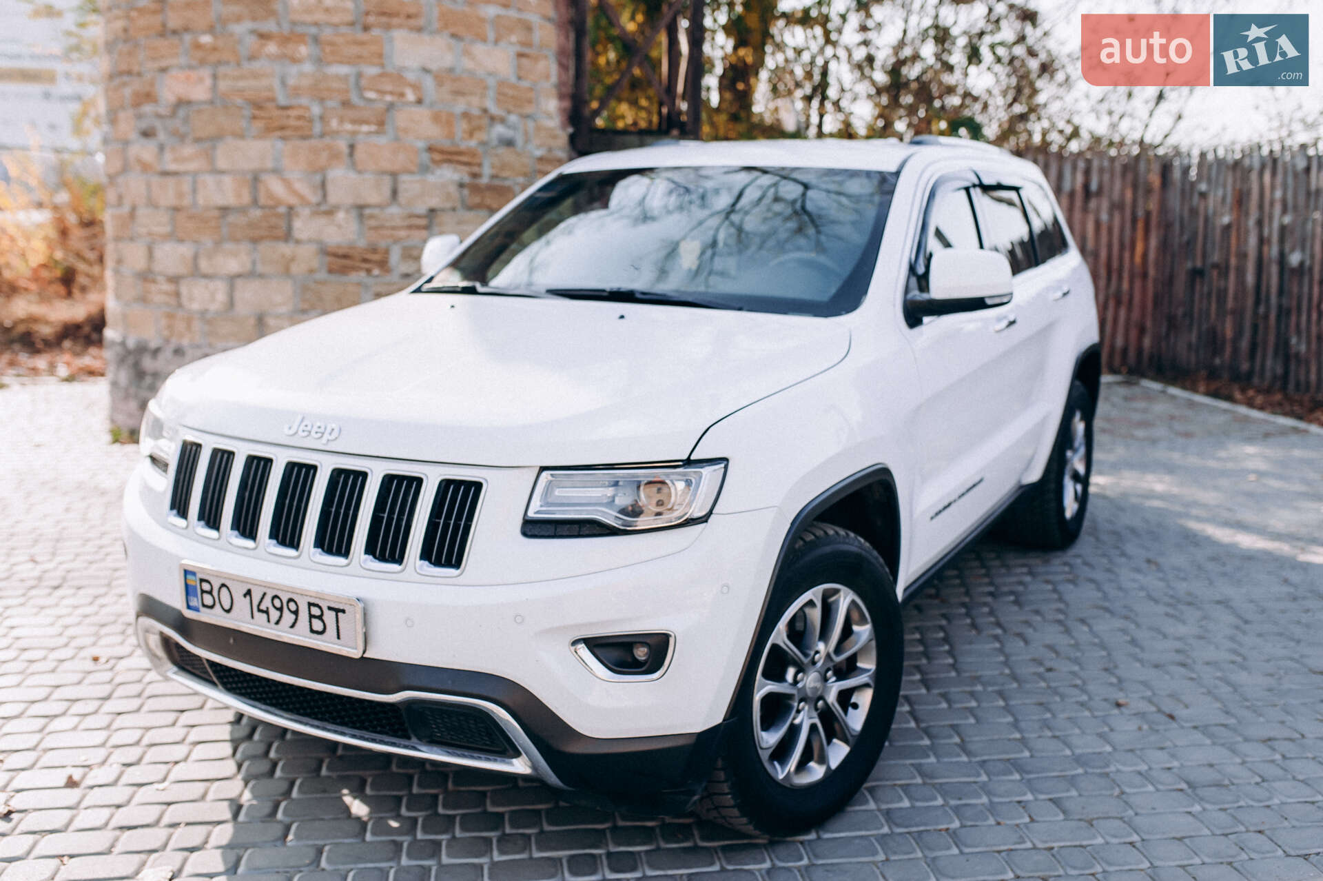 Jeep Grand Cherokee 2014 VIN 1C4RJFBM4EC429638 фото оголошення 3 з 23