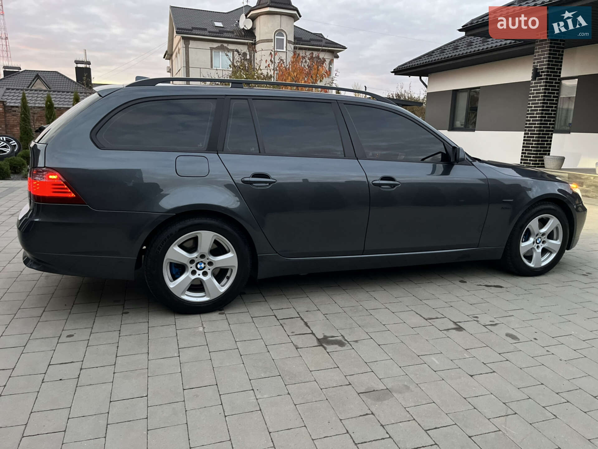 BMW 5 Series 2009 VIN WBAPY51090C317998 фото оголошення 2 з 91