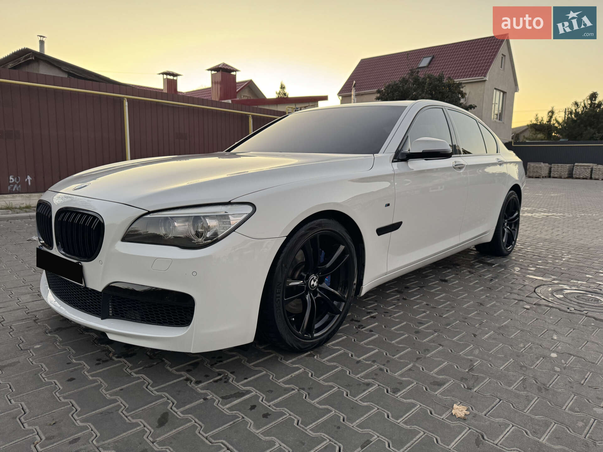 BMW 7 Series 2013 VIN WBAYA6C56DD143895 фото оголошення 2 з 68