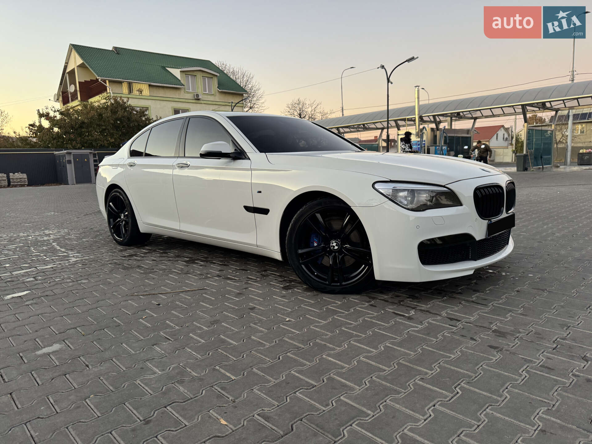 BMW 7 Series 2013 VIN WBAYA6C56DD143895 фото оголошення 3 з 68