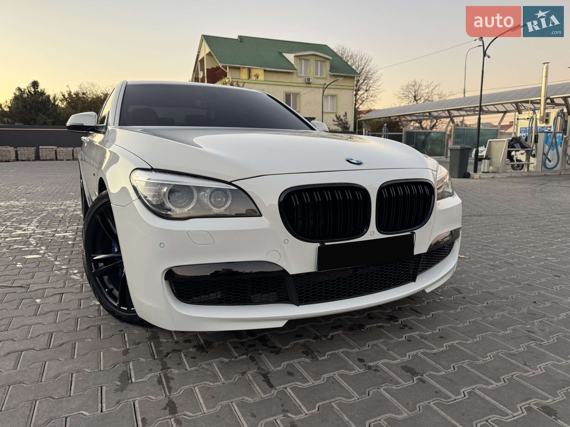 BMW 7 Series 2013 VIN WBAYA6C56DD143895 фото оголошення 10 з 68