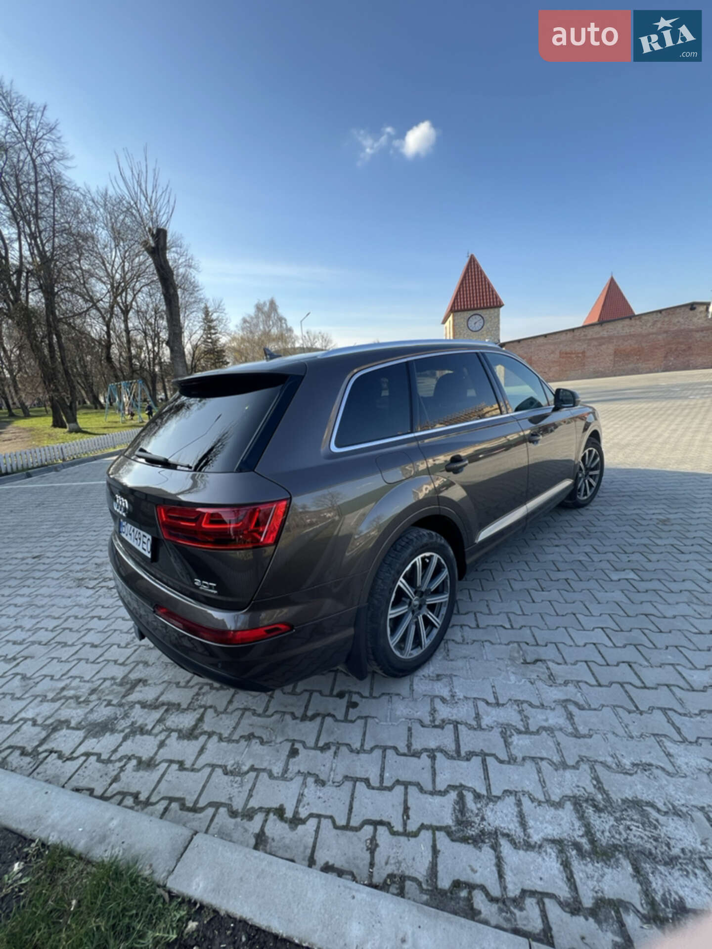 Audi Q7 2016 VIN WA1LAAF77HD012682 фото оголошення 4 з 21