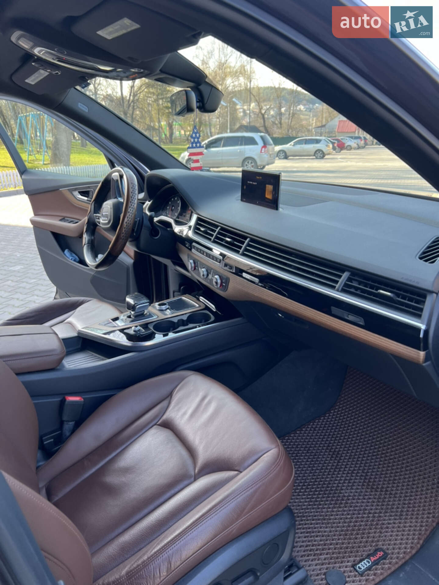 Audi Q7 2016 VIN WA1LAAF77HD012682 фото оголошення 19 з 21