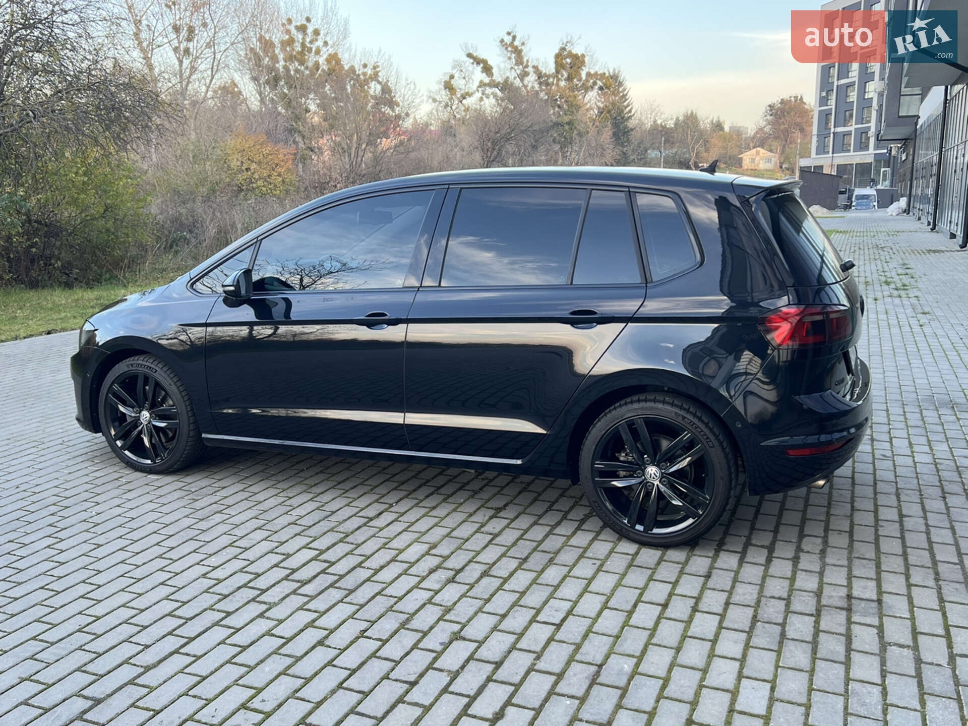 Volkswagen Golf Sportsvan 2014 VIN WVWZZZAUZFW518799 фото оголошення 4 з 19