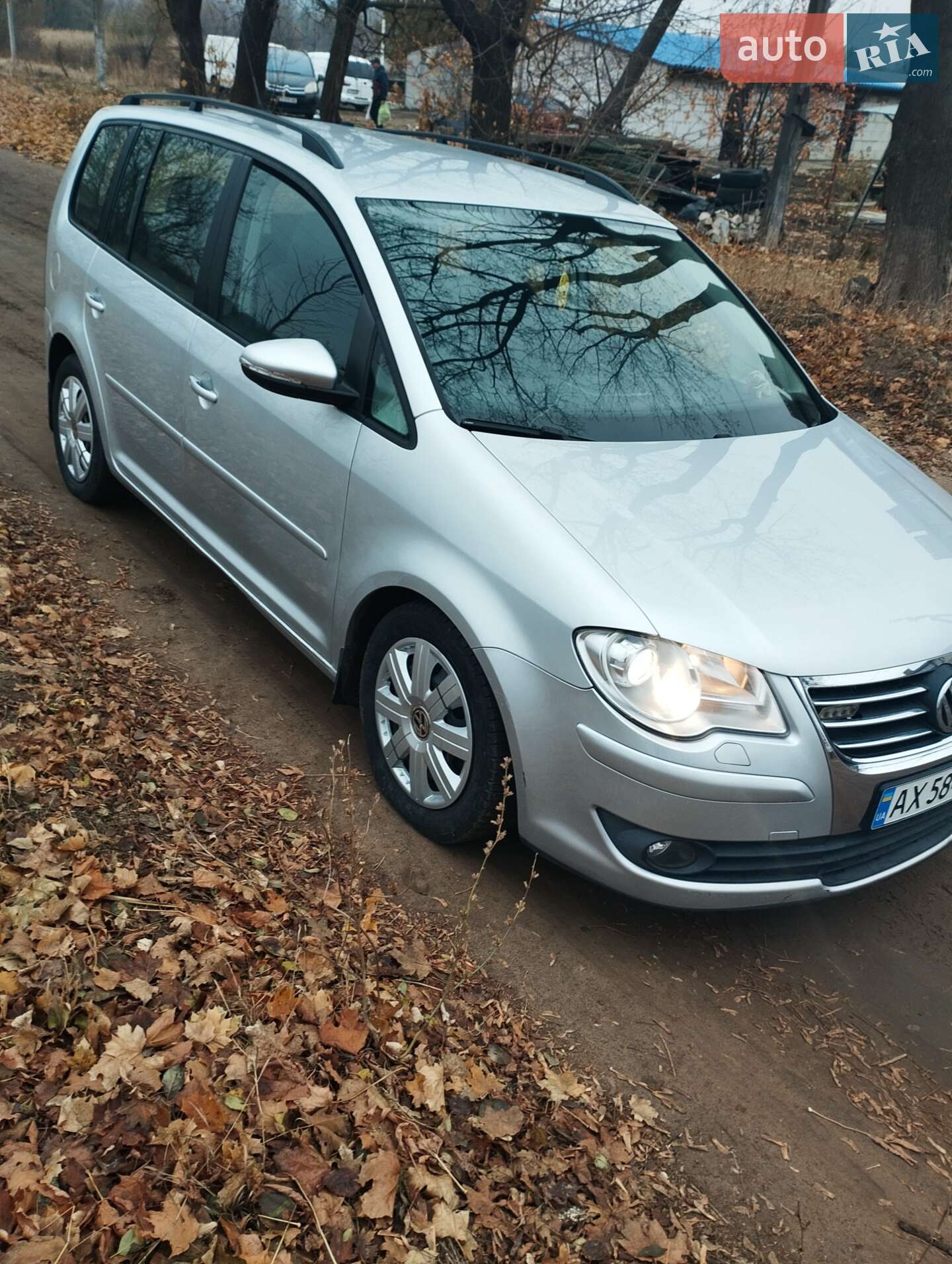 Volkswagen Touran 2010 VIN WVGZZZ1TZAW069135 фото оголошення 2 з 19