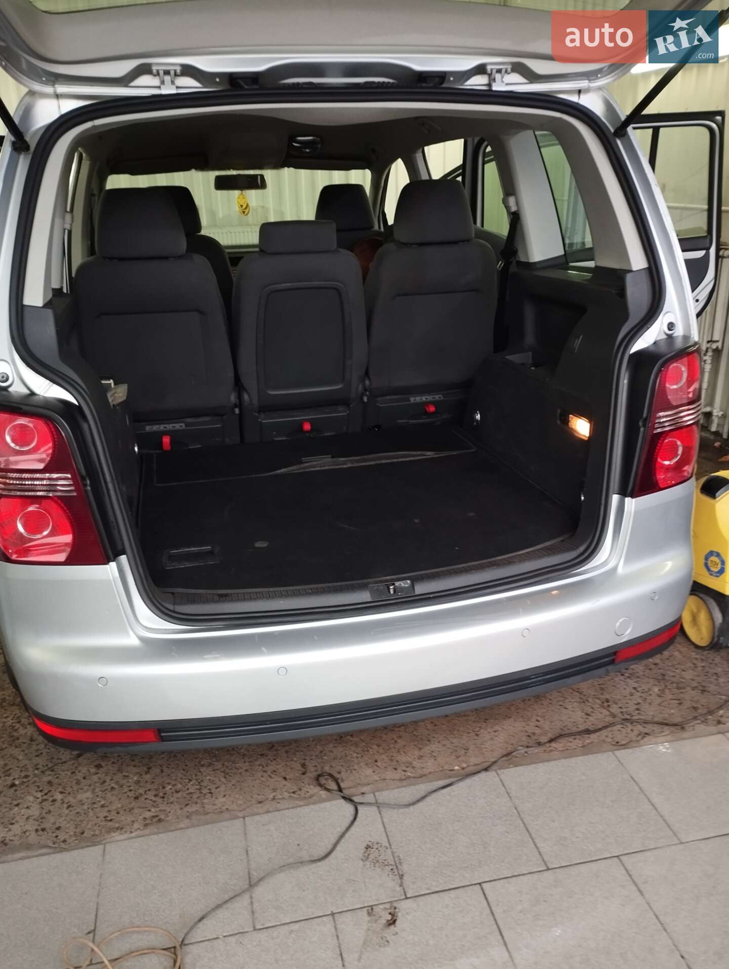 Volkswagen Touran 2010 VIN WVGZZZ1TZAW069135 фото оголошення 9 з 19