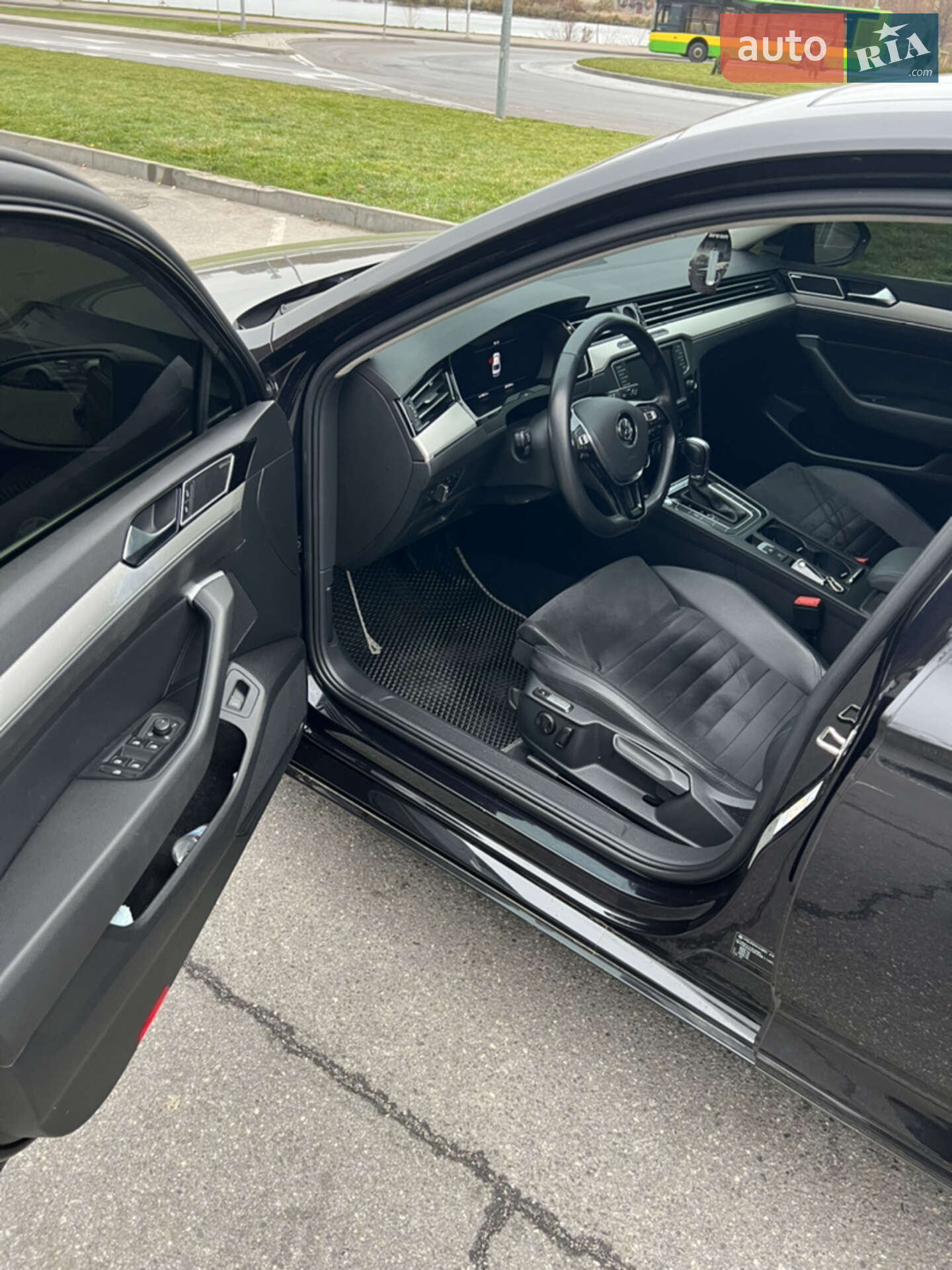 Volkswagen Passat 2015 VIN WVWZZZ3CZGE114231 фото оголошення 6 з 18