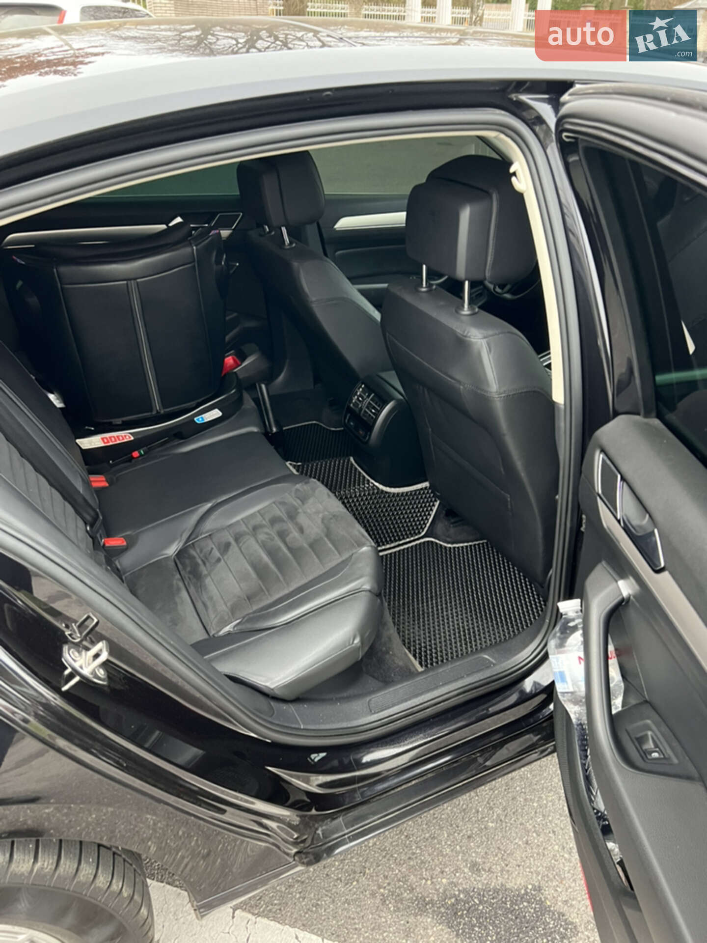 Volkswagen Passat 2015 VIN WVWZZZ3CZGE114231 фото оголошення 10 з 18