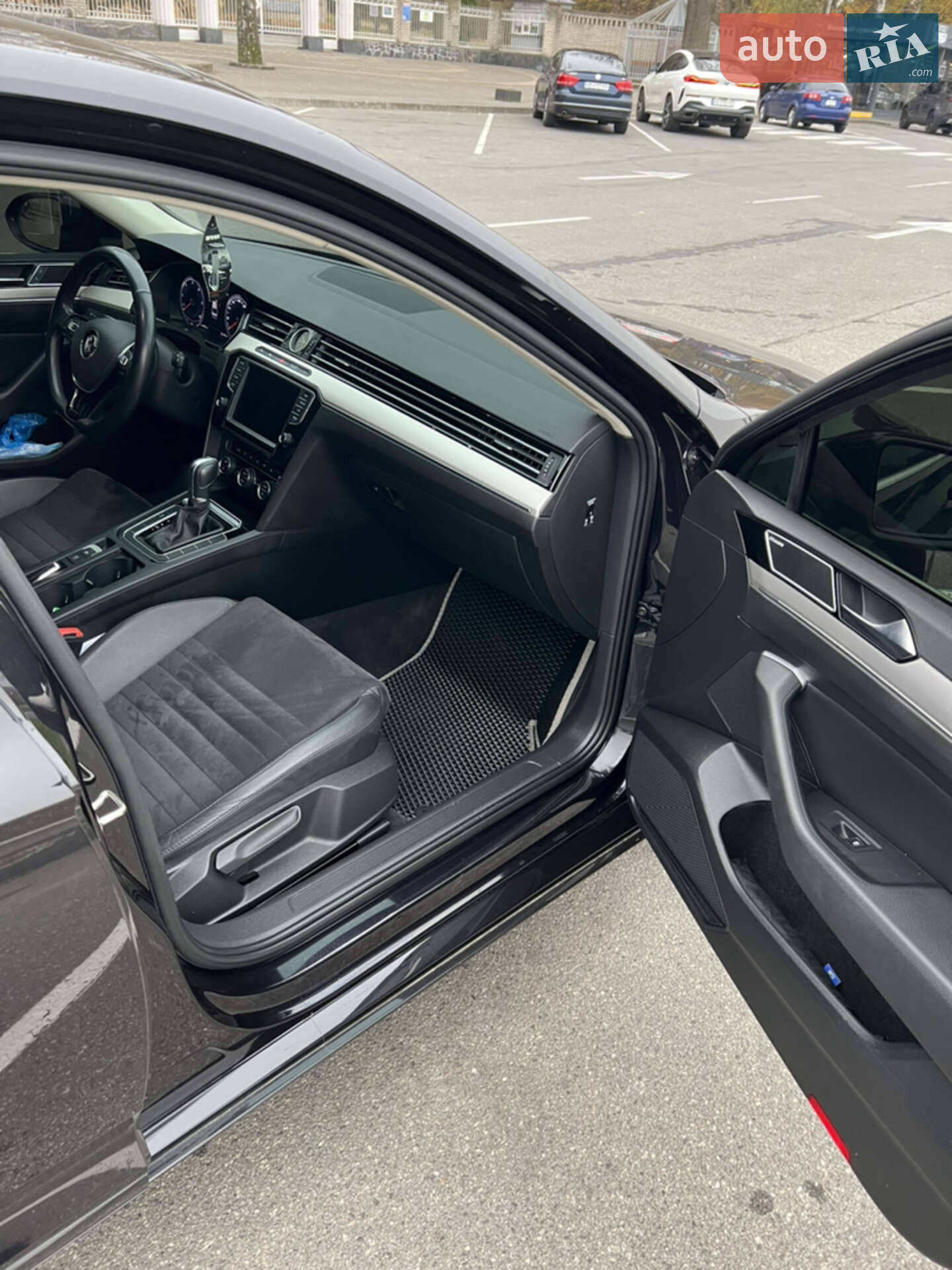Volkswagen Passat 2015 VIN WVWZZZ3CZGE114231 фото оголошення 16 з 18