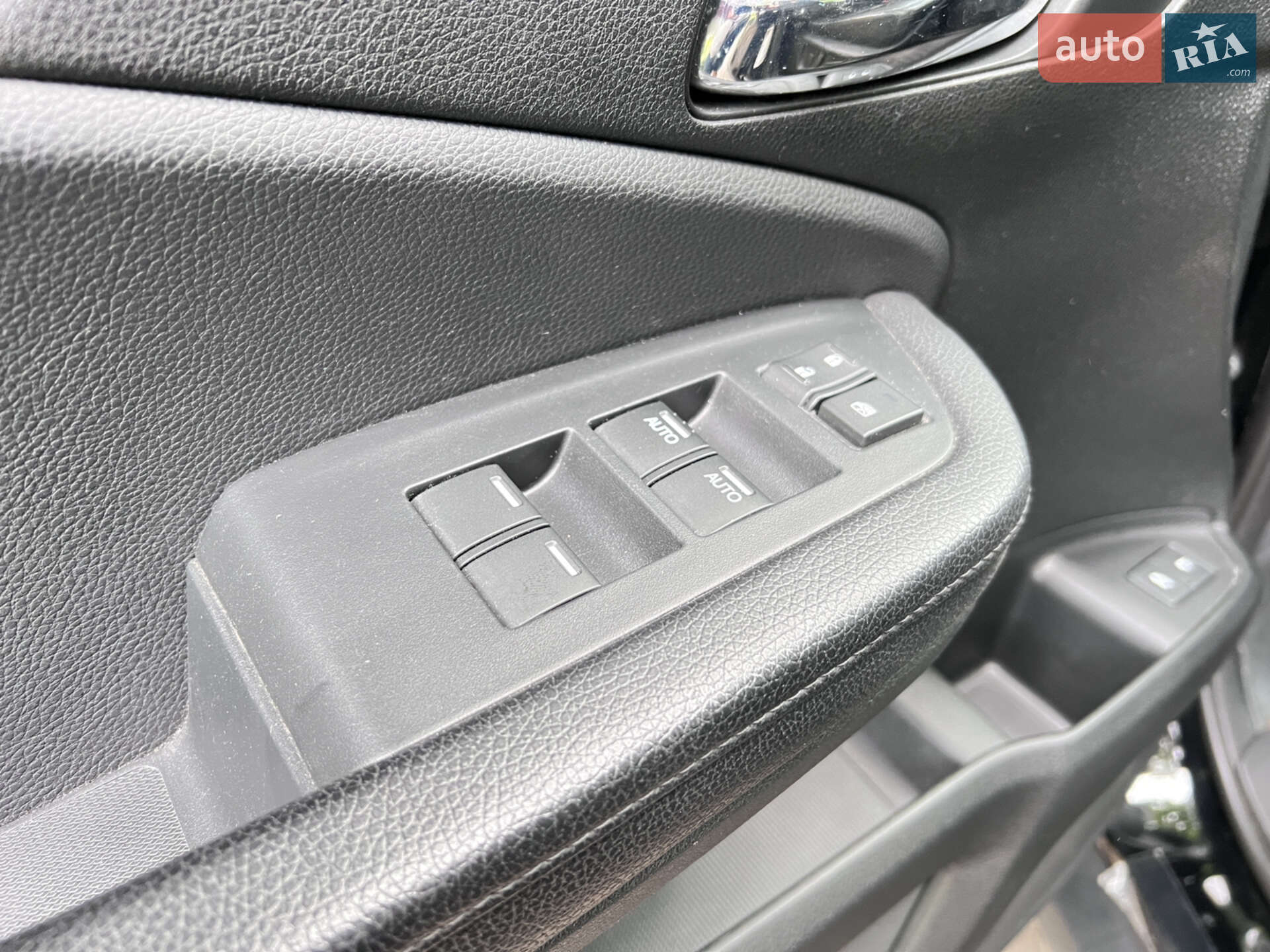 Honda Pilot 2017 VIN 5FNYF6H5XHB037249 фото оголошення 5 з 11