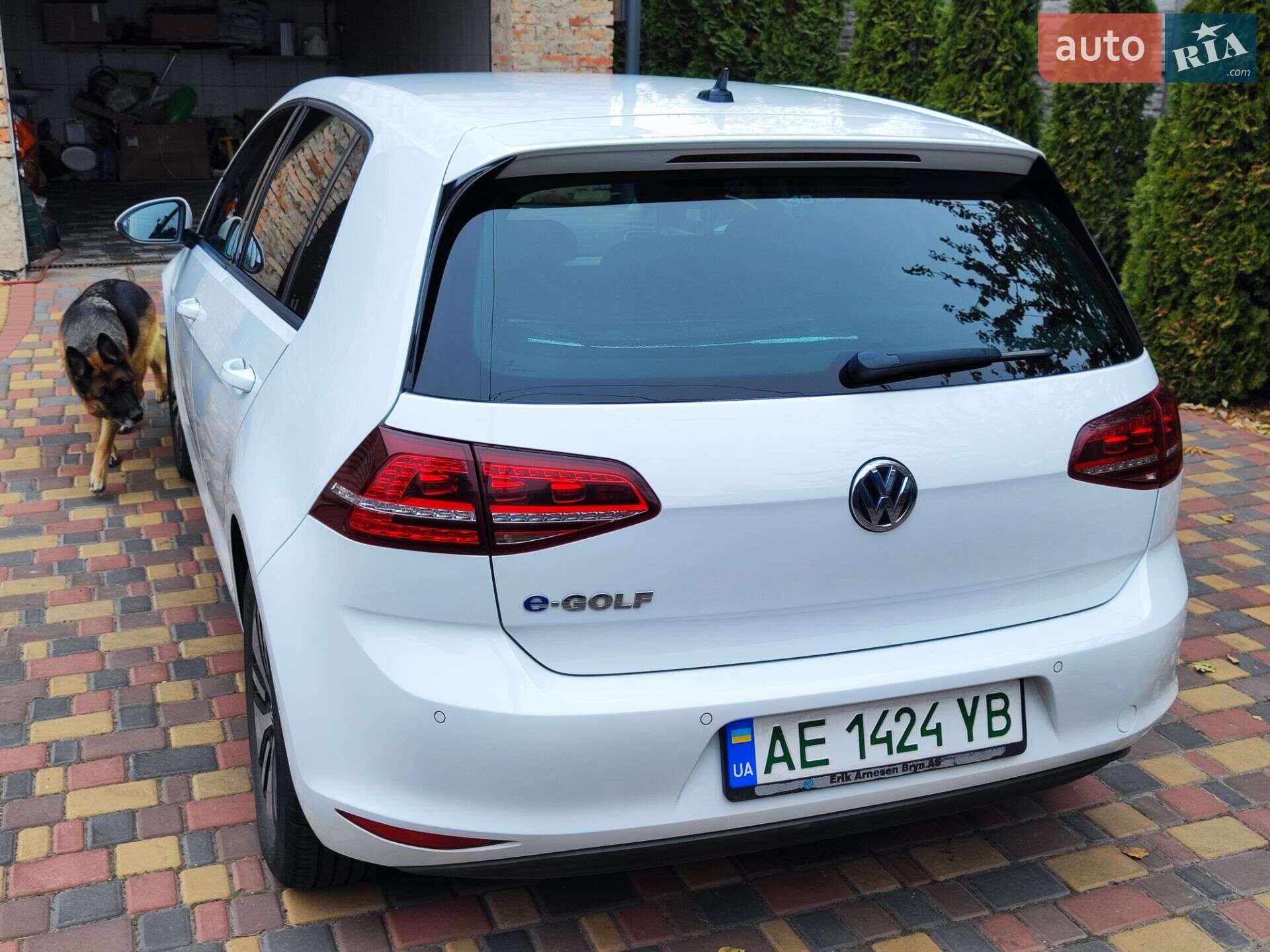 Volkswagen e-Golf 2015 VIN WVWZZZAUZFW906057 фото оголошення 6 з 16