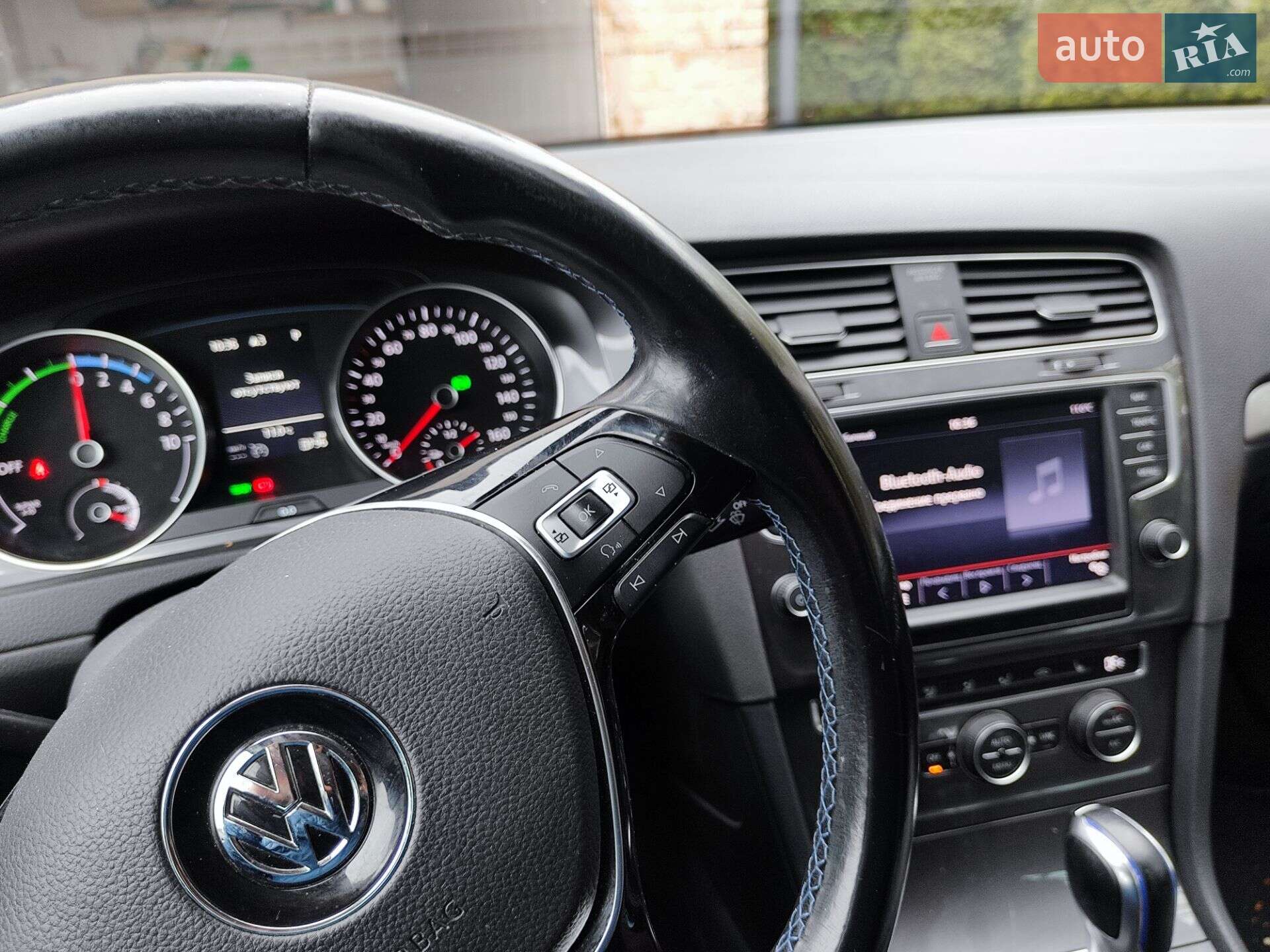 Volkswagen e-Golf 2015 VIN WVWZZZAUZFW906057 фото оголошення 7 з 16