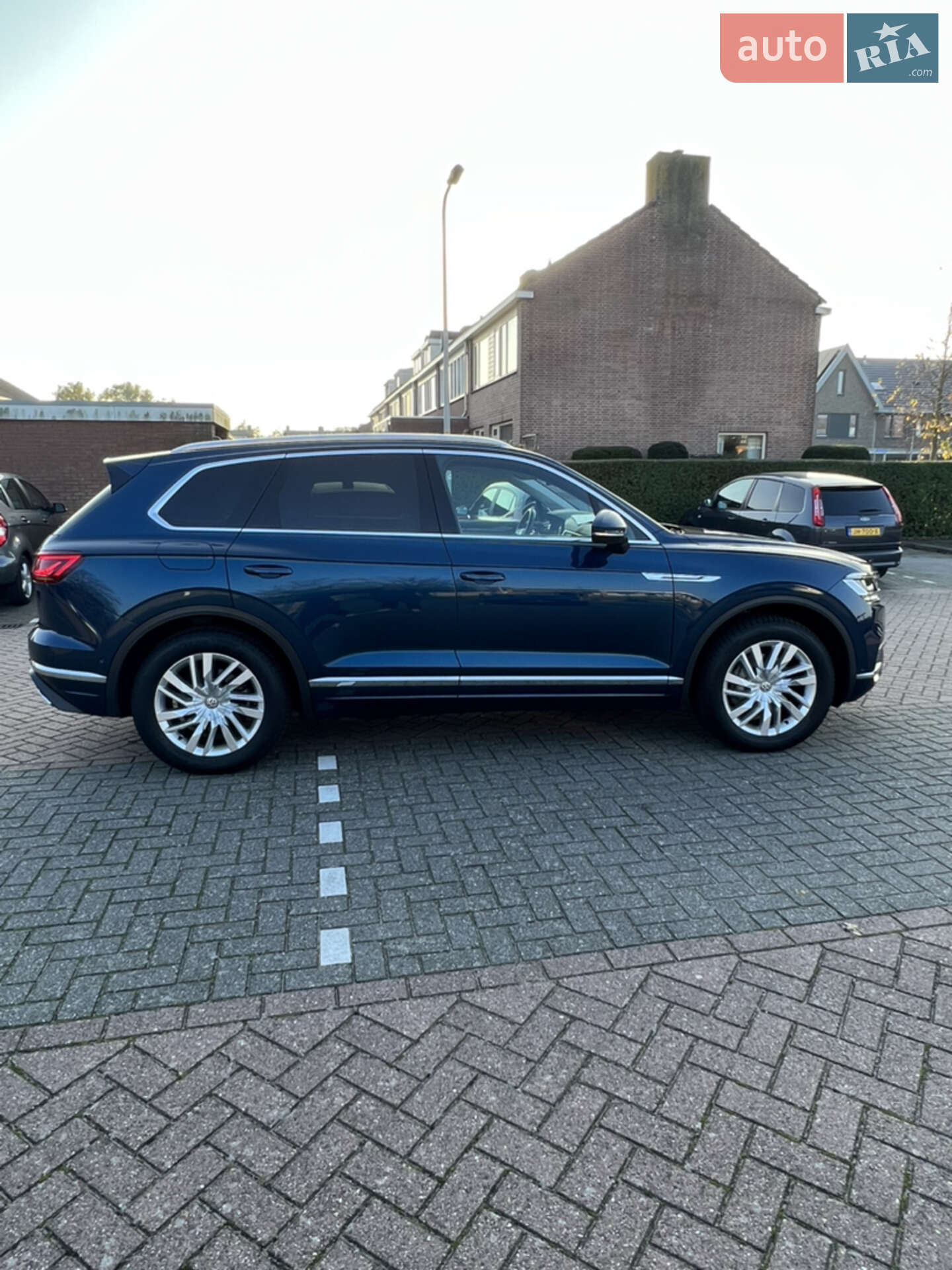 Volkswagen Touareg 2018 VIN WVGZZZCRZKD011878 фото оголошення 6 з 33