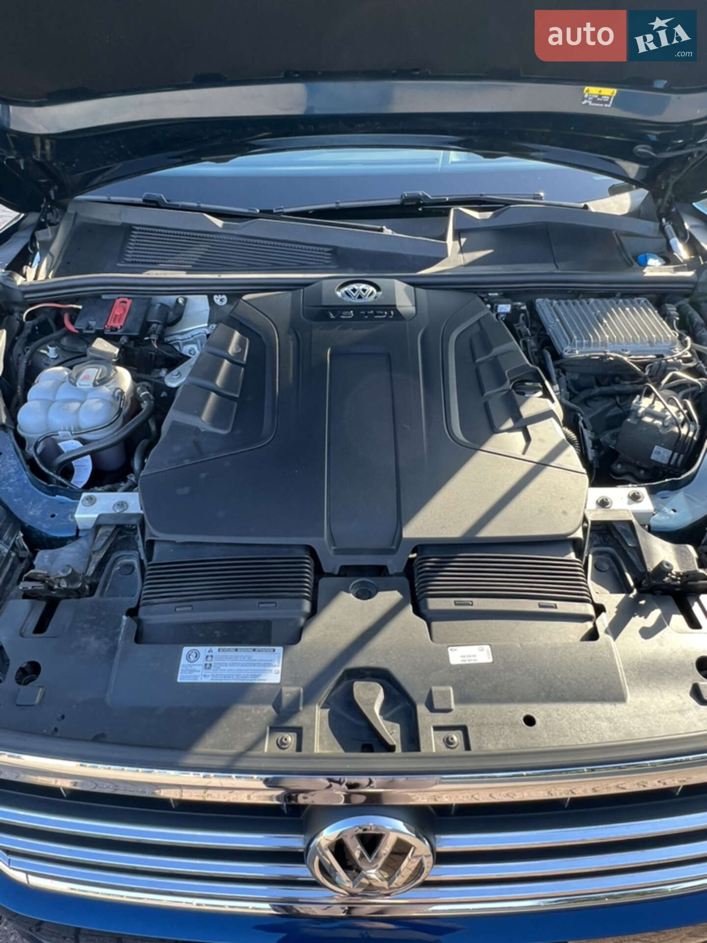Volkswagen Touareg 2018 VIN WVGZZZCRZKD011878 фото оголошення 20 з 33