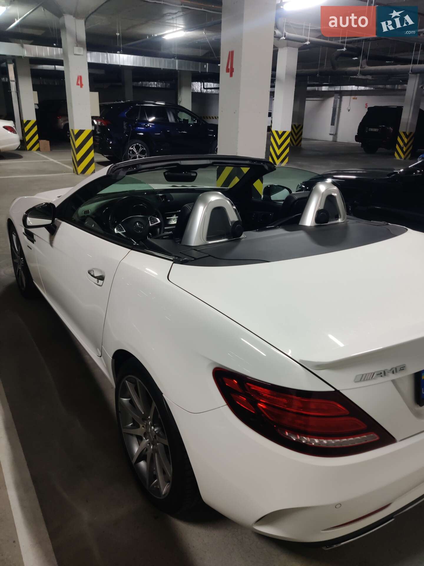 Mercedes-Benz SLC-Class 2018 VIN WDDPK6GA3KF160681 фото оголошення 4 з 19