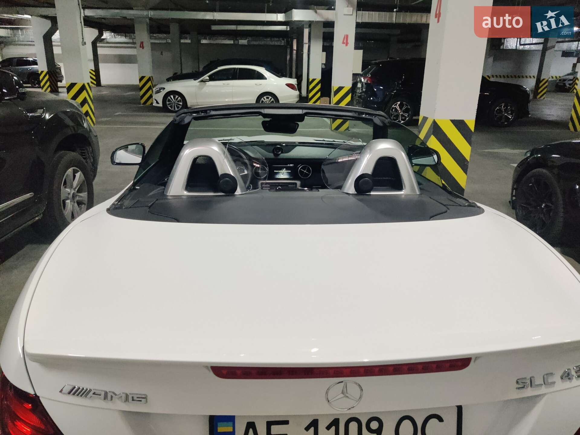 Mercedes-Benz SLC-Class 2018 VIN WDDPK6GA3KF160681 фото оголошення 8 з 19