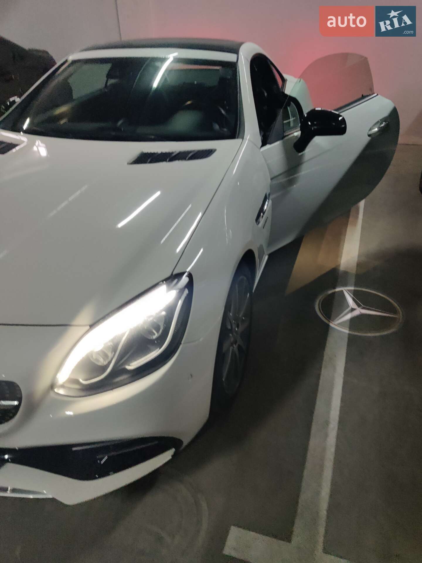 Mercedes-Benz SLC-Class 2018 VIN WDDPK6GA3KF160681 фото оголошення 17 з 19