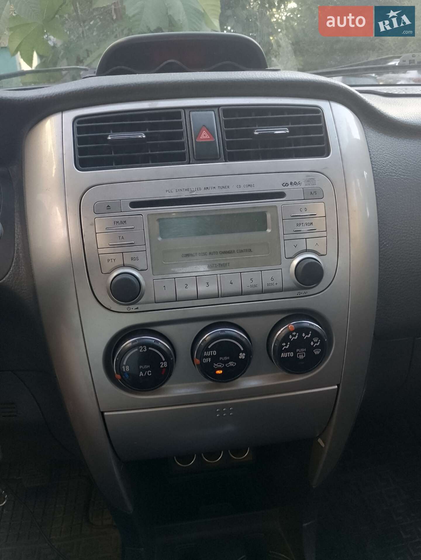 Suzuki Liana 2006 VIN JSAERC71S00302373 фото оголошення 4 з 7