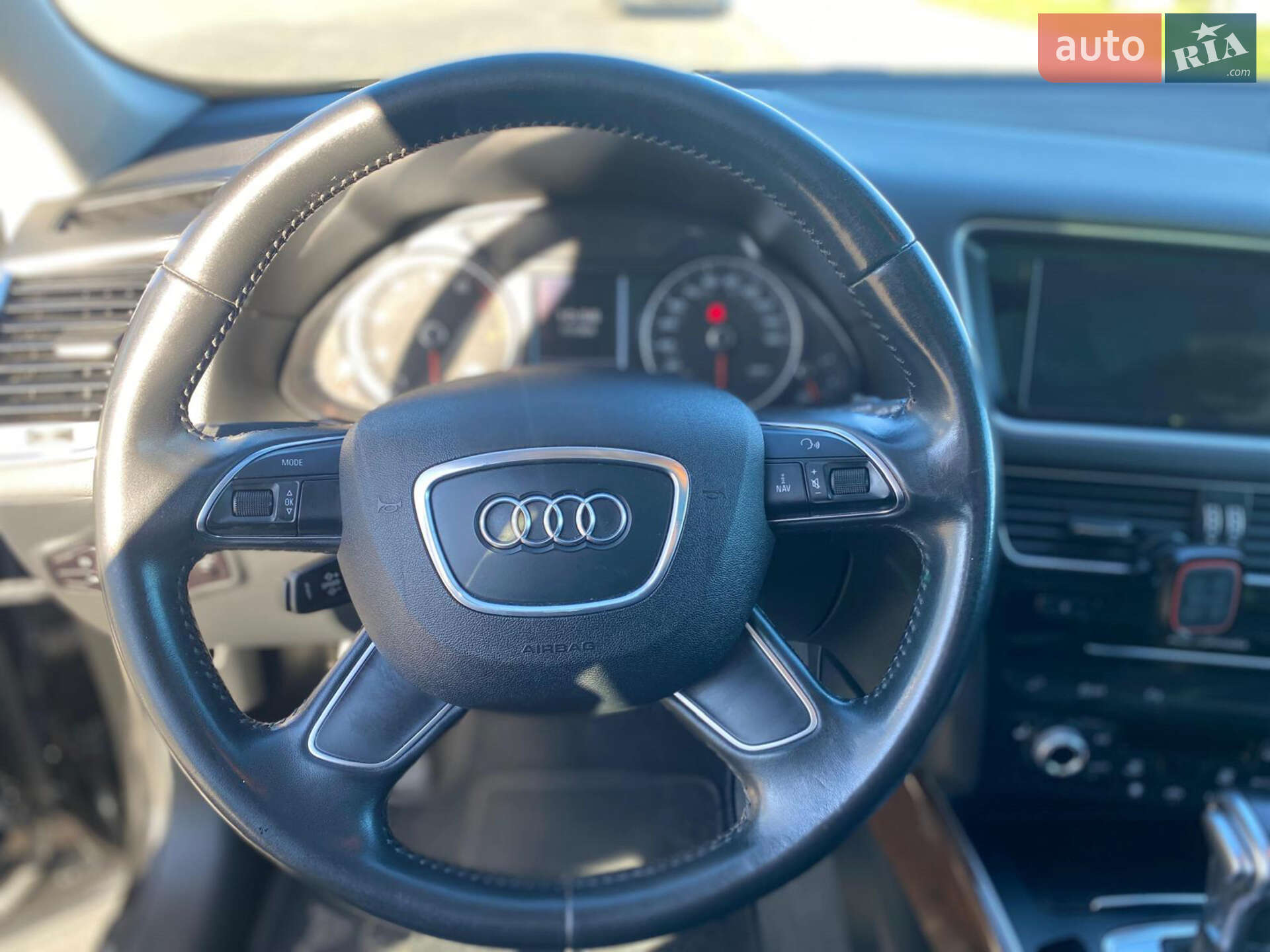 Audi Q5 2015 VIN WA1LFAFP5FA142721 фото оголошення 3 з 10