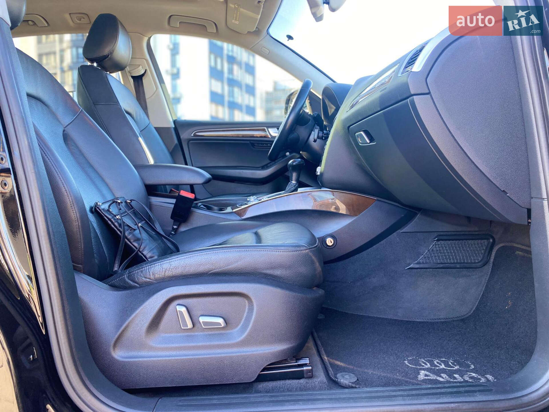 Audi Q5 2015 VIN WA1LFAFP5FA142721 фото оголошення 4 з 10