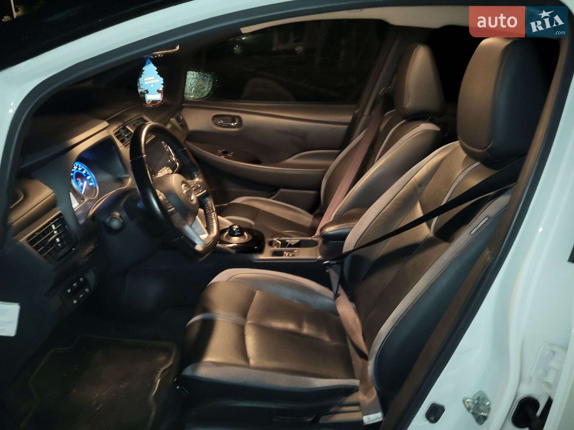 Nissan Leaf 2019 VIN SJNFAAZE1U0080344 фото оголошення 16 з 31
