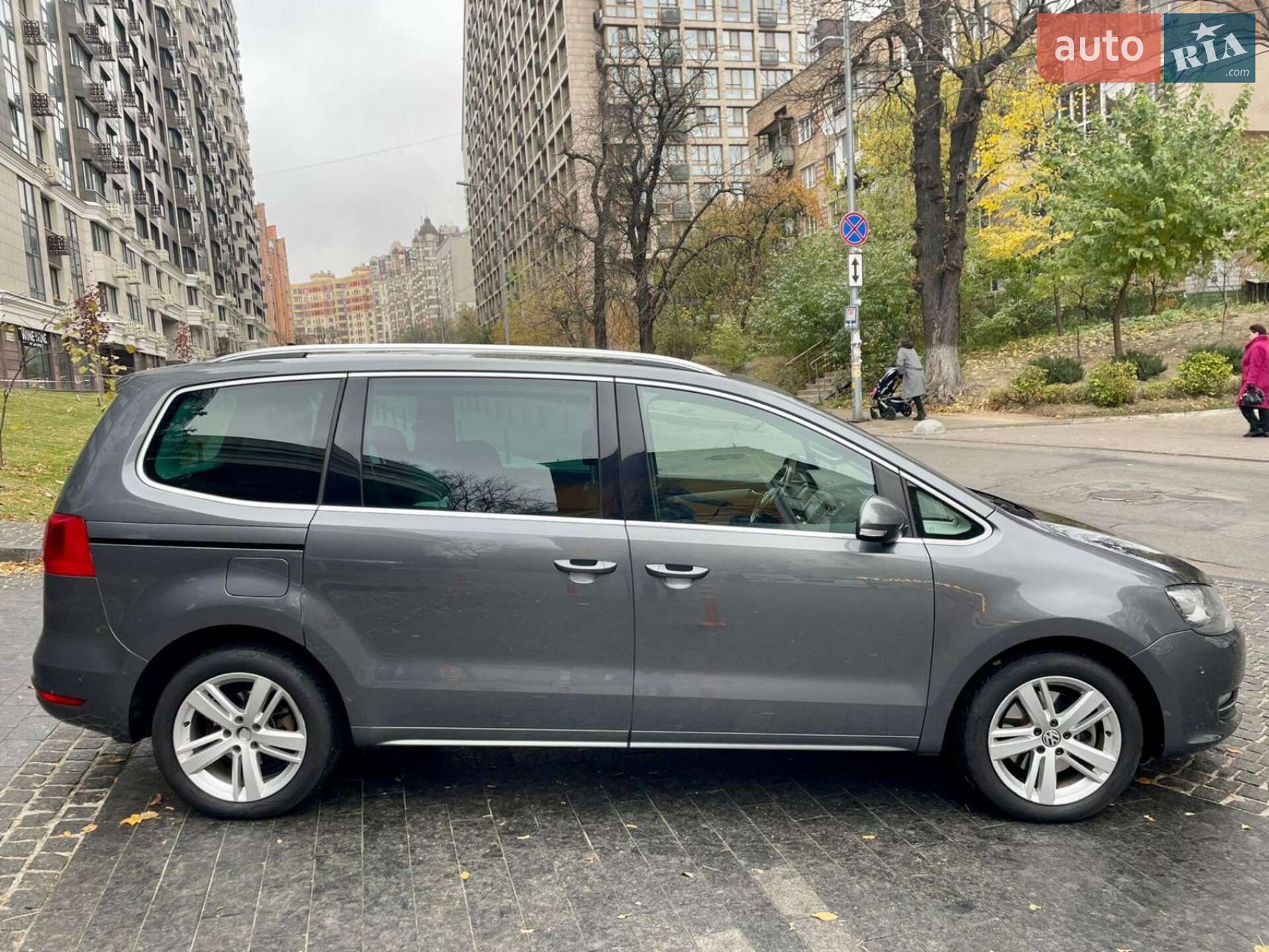 Volkswagen Sharan 2013 VIN WVWZZZ7NZEV003238 фото оголошення 2 з 13