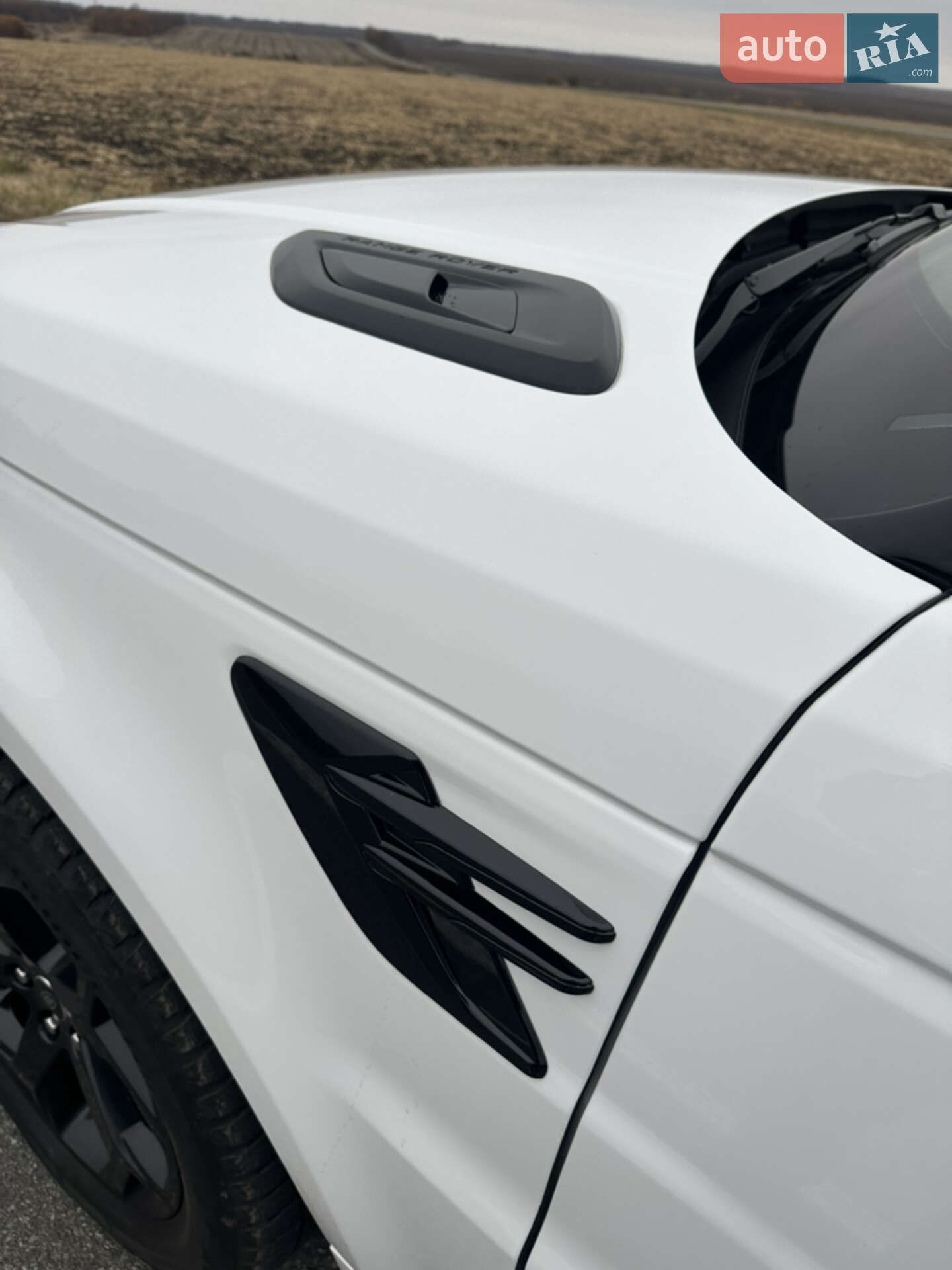 Land Rover Range Rover Sport 2019 VIN SALWR2RV9KA826202 фото оголошення 5 з 36
