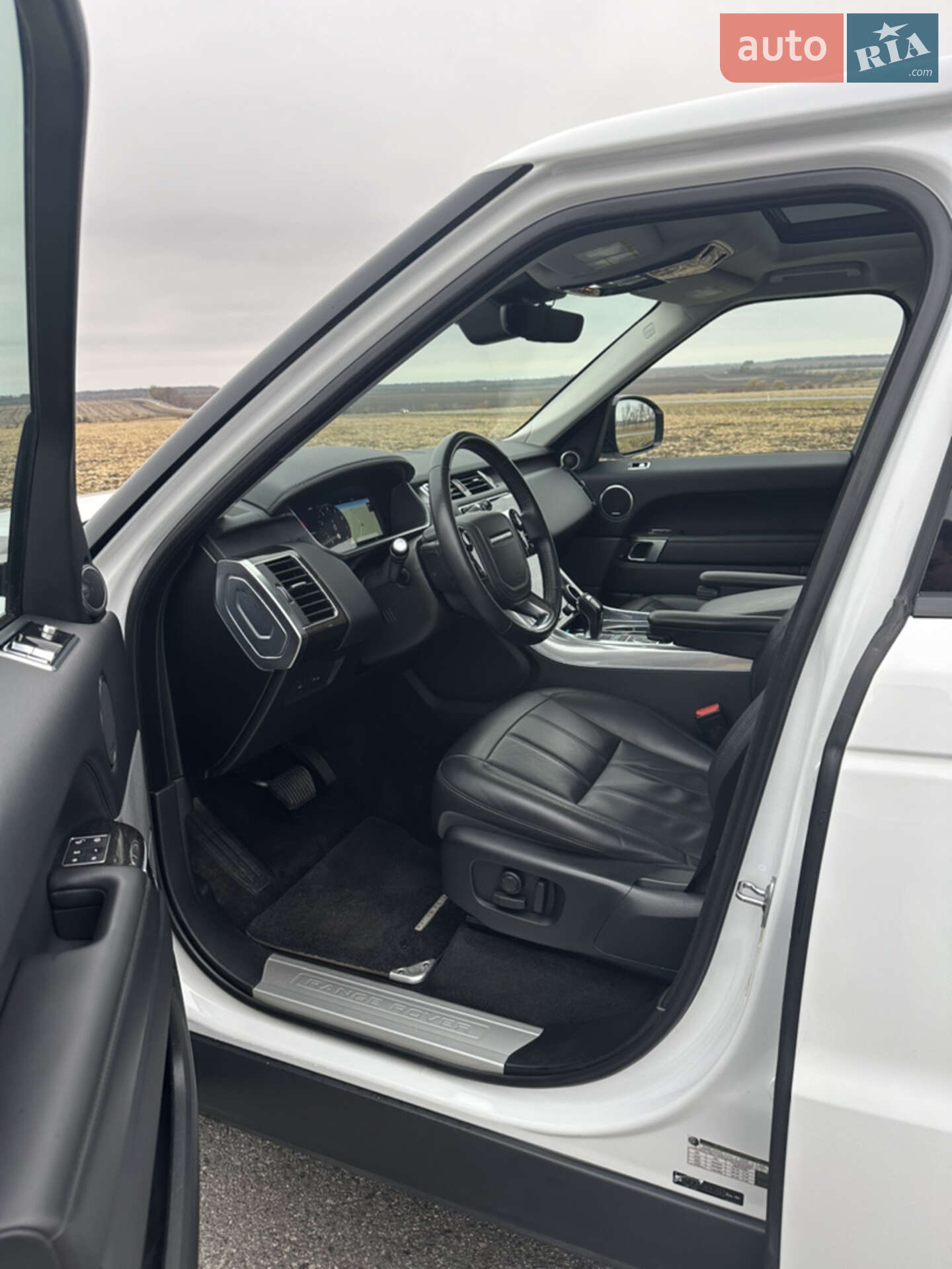 Land Rover Range Rover Sport 2019 VIN SALWR2RV9KA826202 фото оголошення 6 з 36