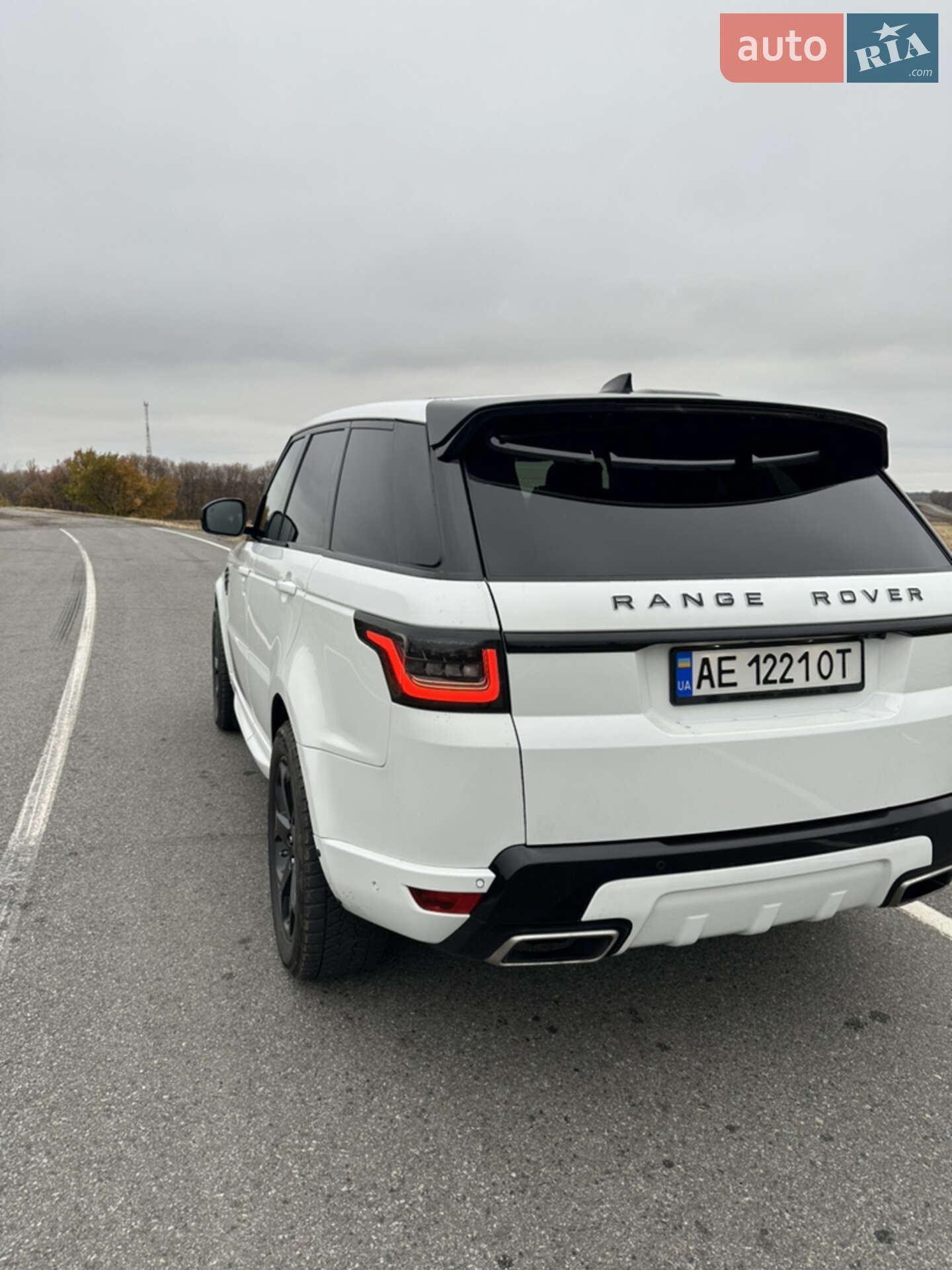 Land Rover Range Rover Sport 2019 VIN SALWR2RV9KA826202 фото оголошення 12 з 36