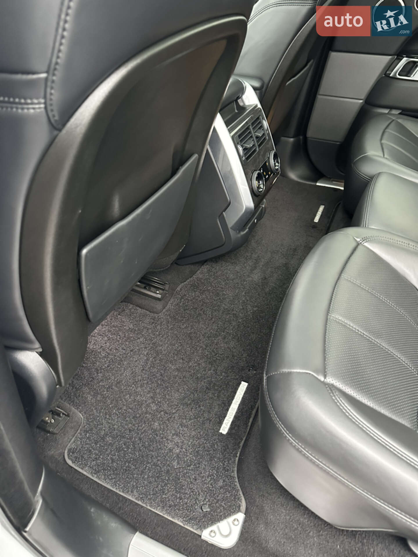 Land Rover Range Rover Sport 2019 VIN SALWR2RV9KA826202 фото оголошення 15 з 36