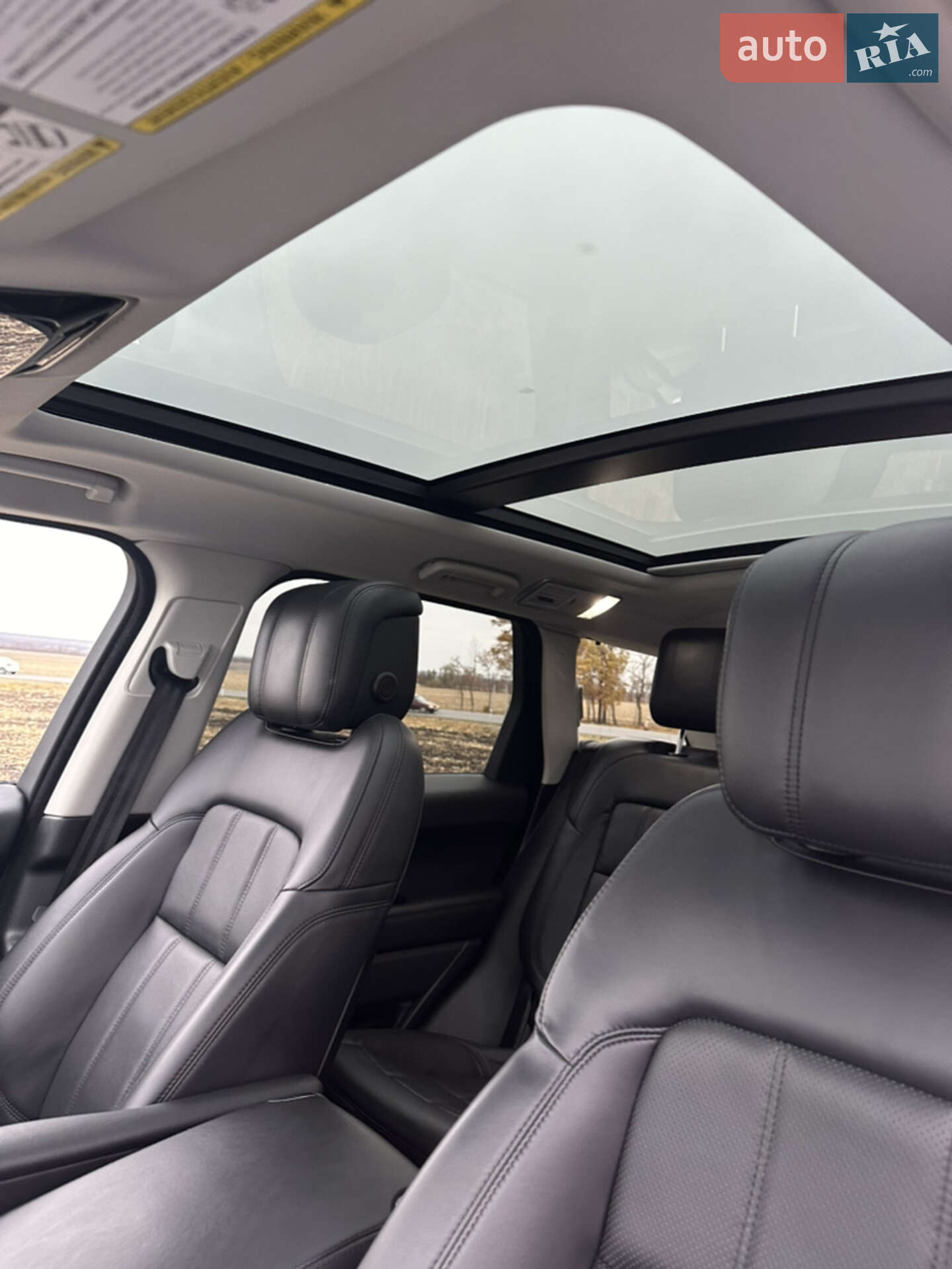 Land Rover Range Rover Sport 2019 VIN SALWR2RV9KA826202 фото оголошення 16 з 36