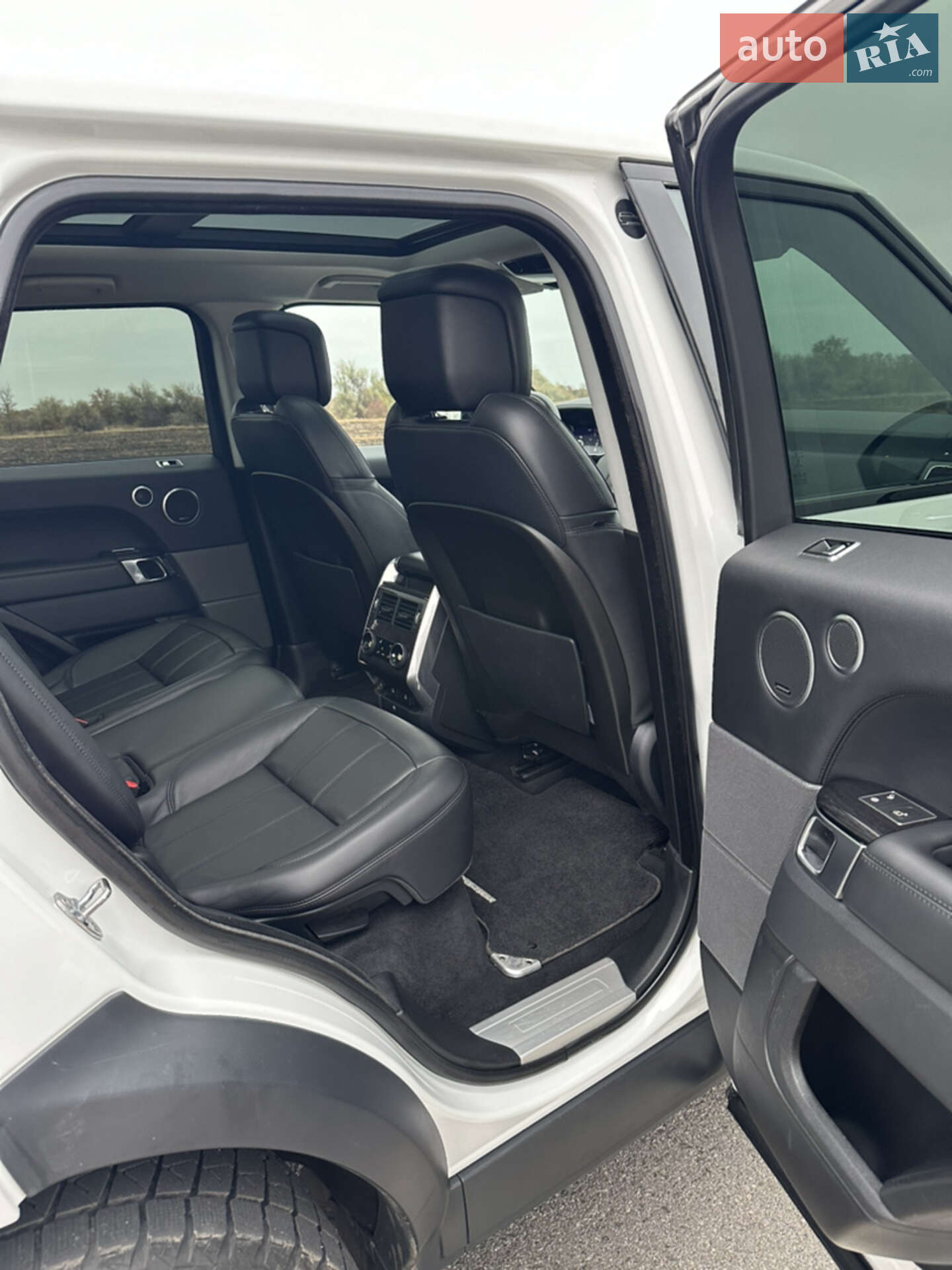 Land Rover Range Rover Sport 2019 VIN SALWR2RV9KA826202 фото оголошення 21 з 36