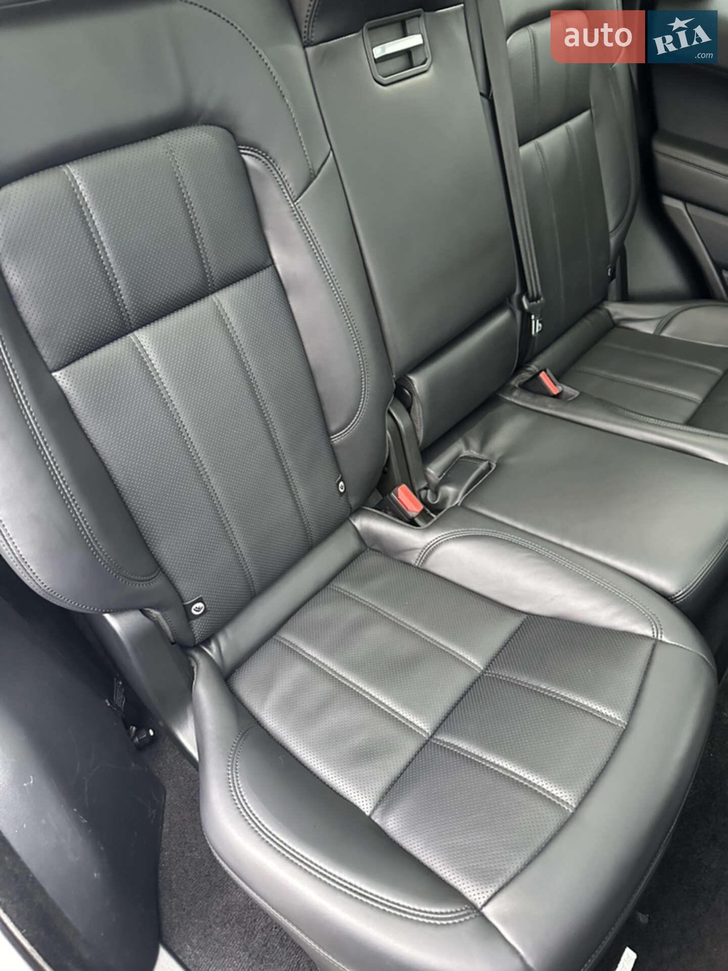Land Rover Range Rover Sport 2019 VIN SALWR2RV9KA826202 фото оголошення 24 з 36