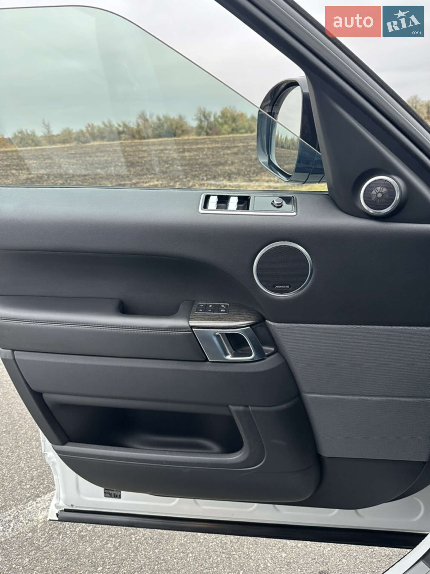 Land Rover Range Rover Sport 2019 VIN SALWR2RV9KA826202 фото оголошення 28 з 36