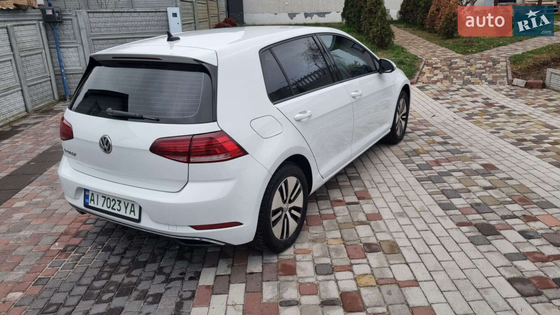 Volkswagen e-Golf 2020 VIN WVWPR7AU5LW910792 фото оголошення 7 з 14