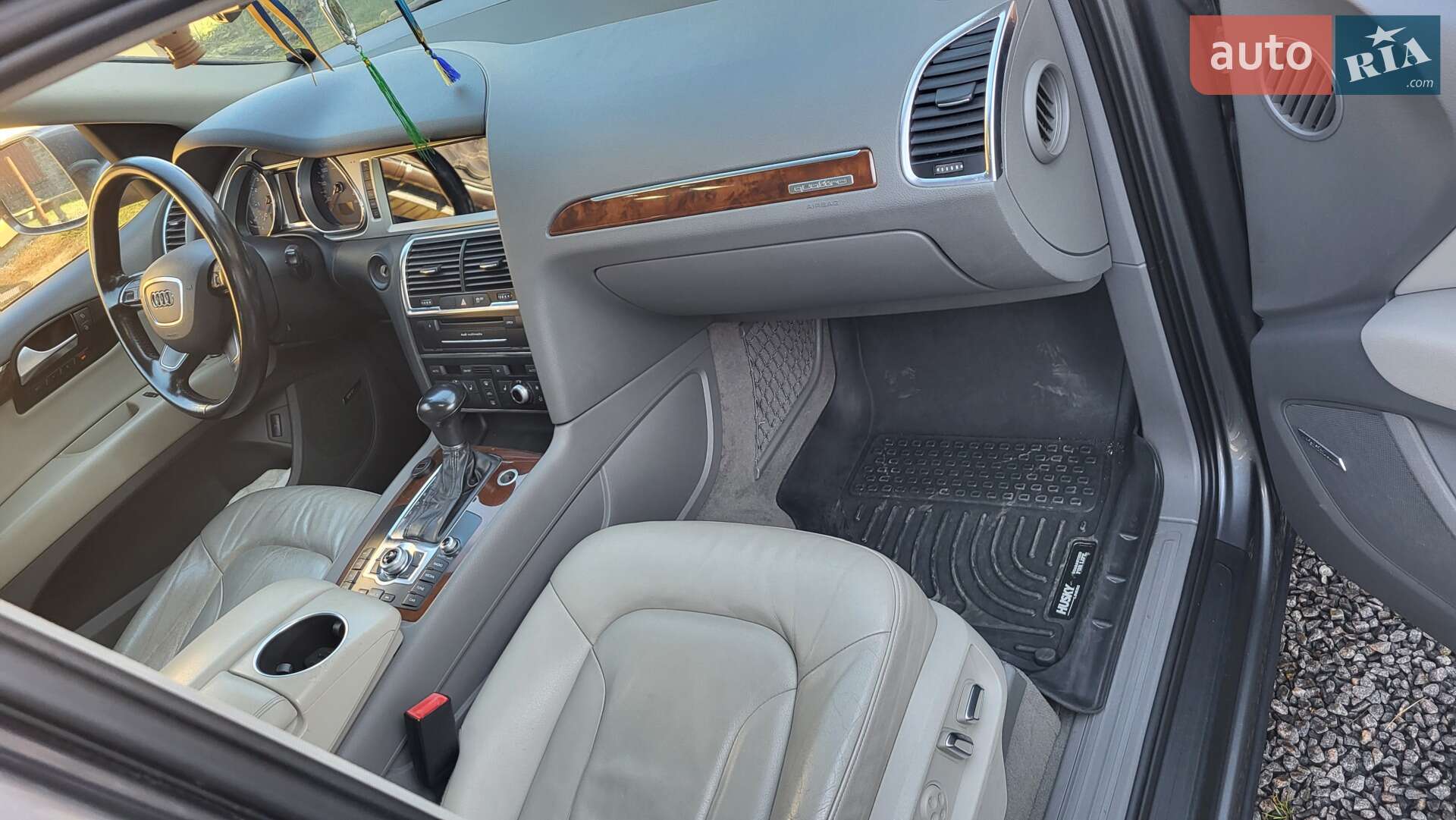 Audi Q7 2011 VIN WA1LGAFE9CD003200 фото оголошення 31 з 38